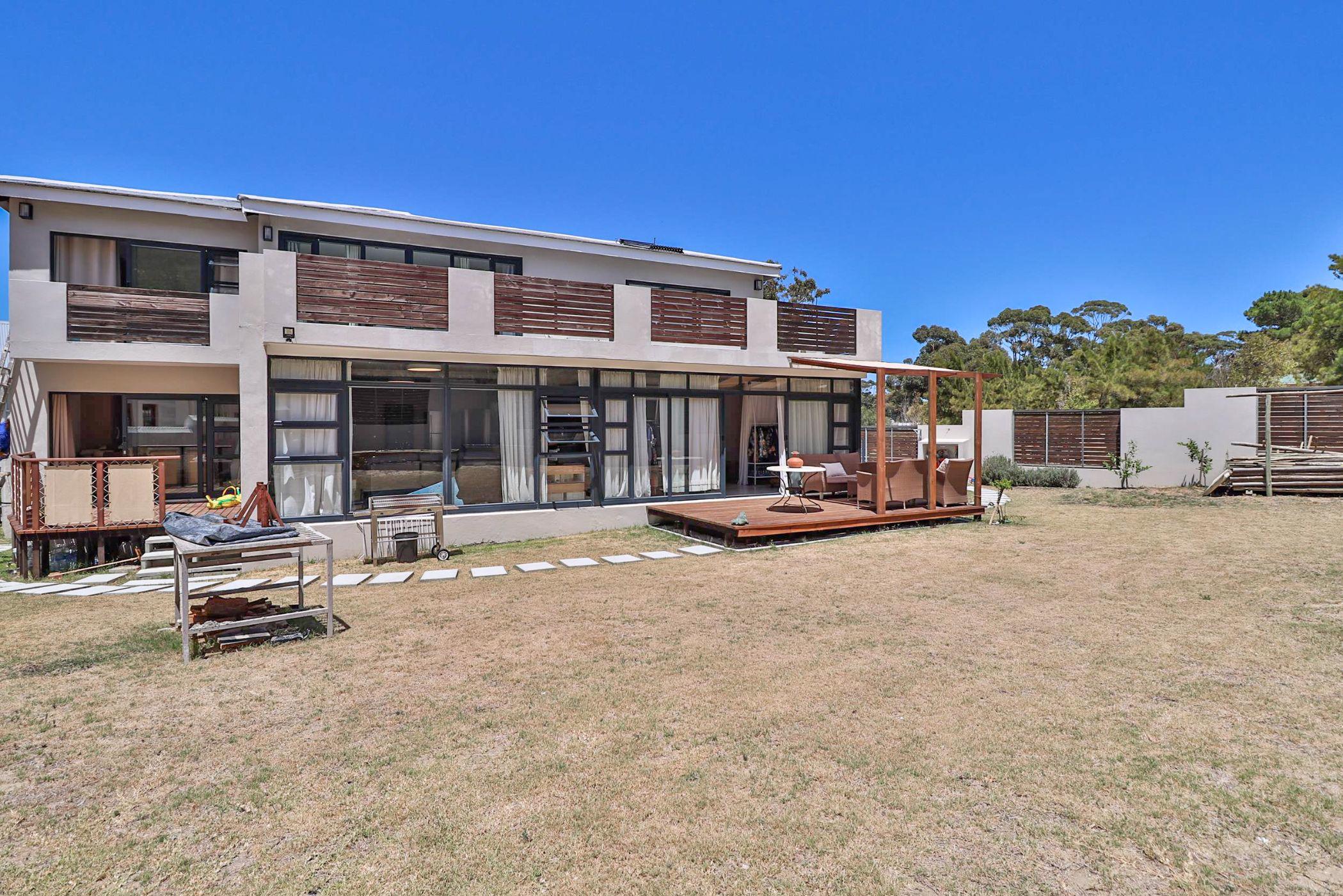 3 Bedroom Doublestorey House For Sale Hermanus Heights HF1640744