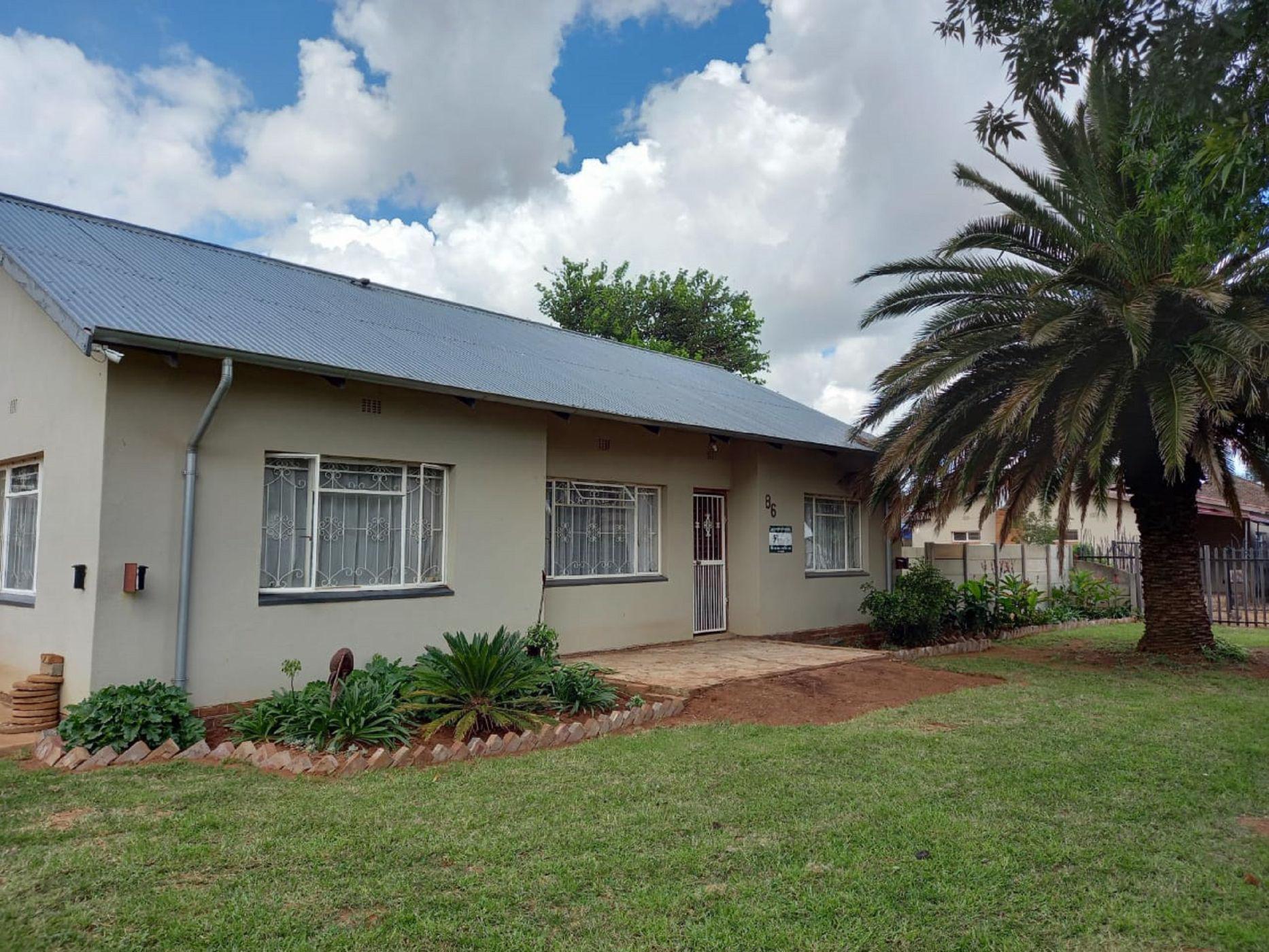 3 bedroom house for sale in Rensburg