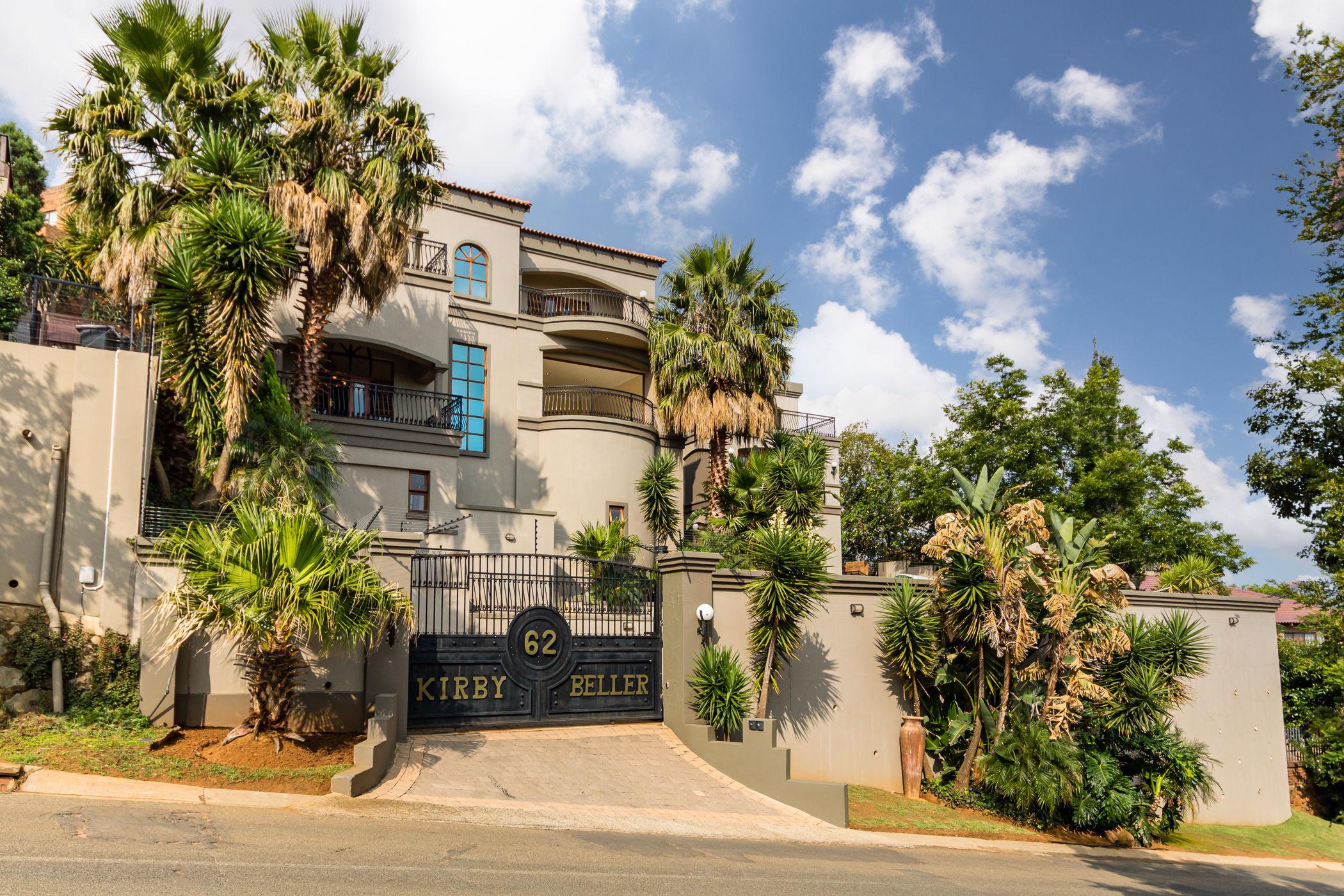 3 Bedroom Townhouse For Sale Glenvista 1GV1557161 Pam Golding