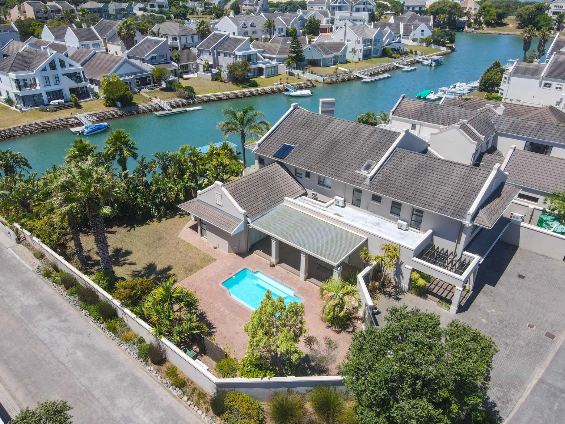 5 bedroom house for sale in Royal Alfred Marina