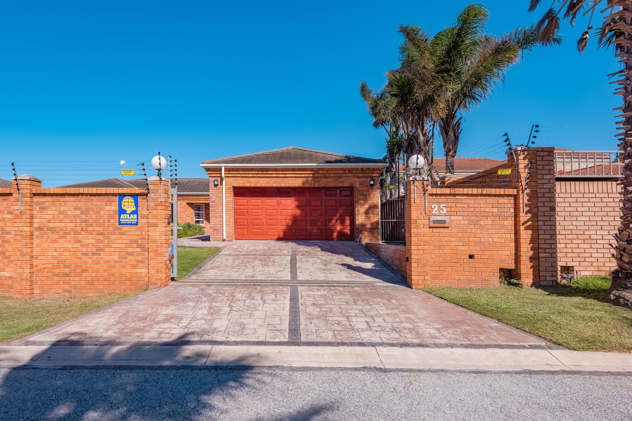 4 bedroom house for sale in Summerstrand