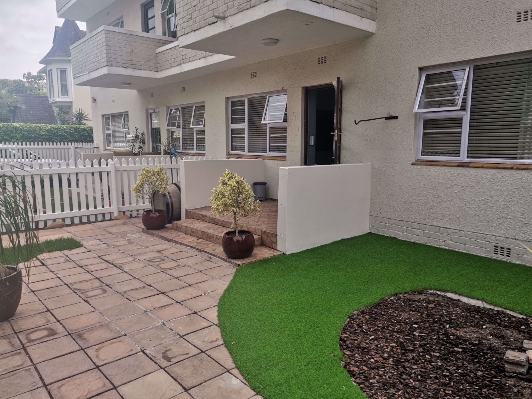 2 Bedroom Apartment To Rent Kenilworth (Cape Town) RBL1517441 Pam