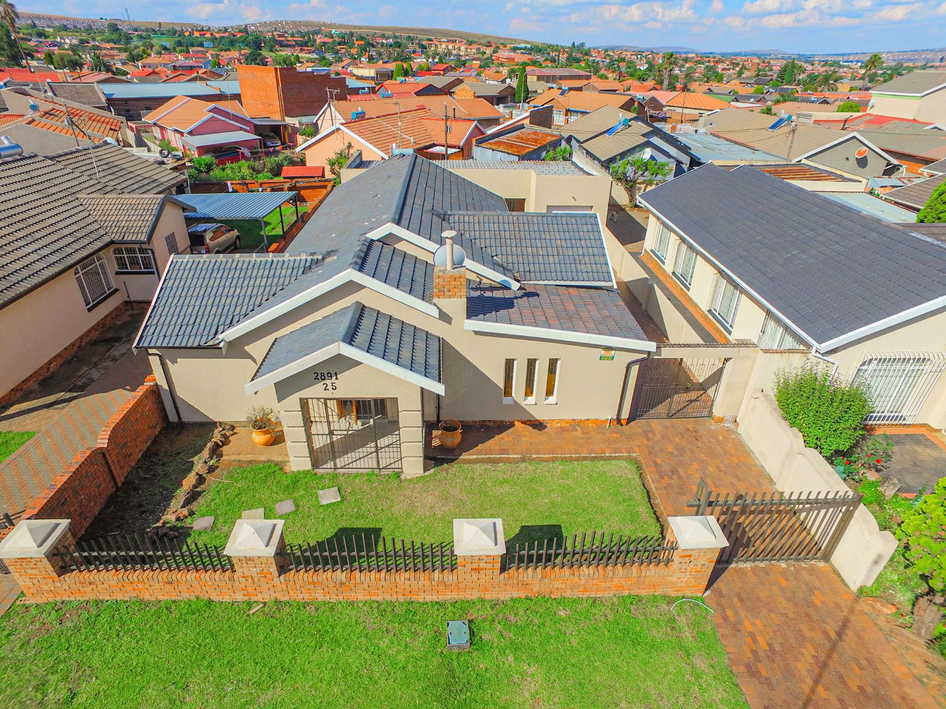 3 Bedroom House For Sale Lenasia South 1GV1522720 Pam Golding