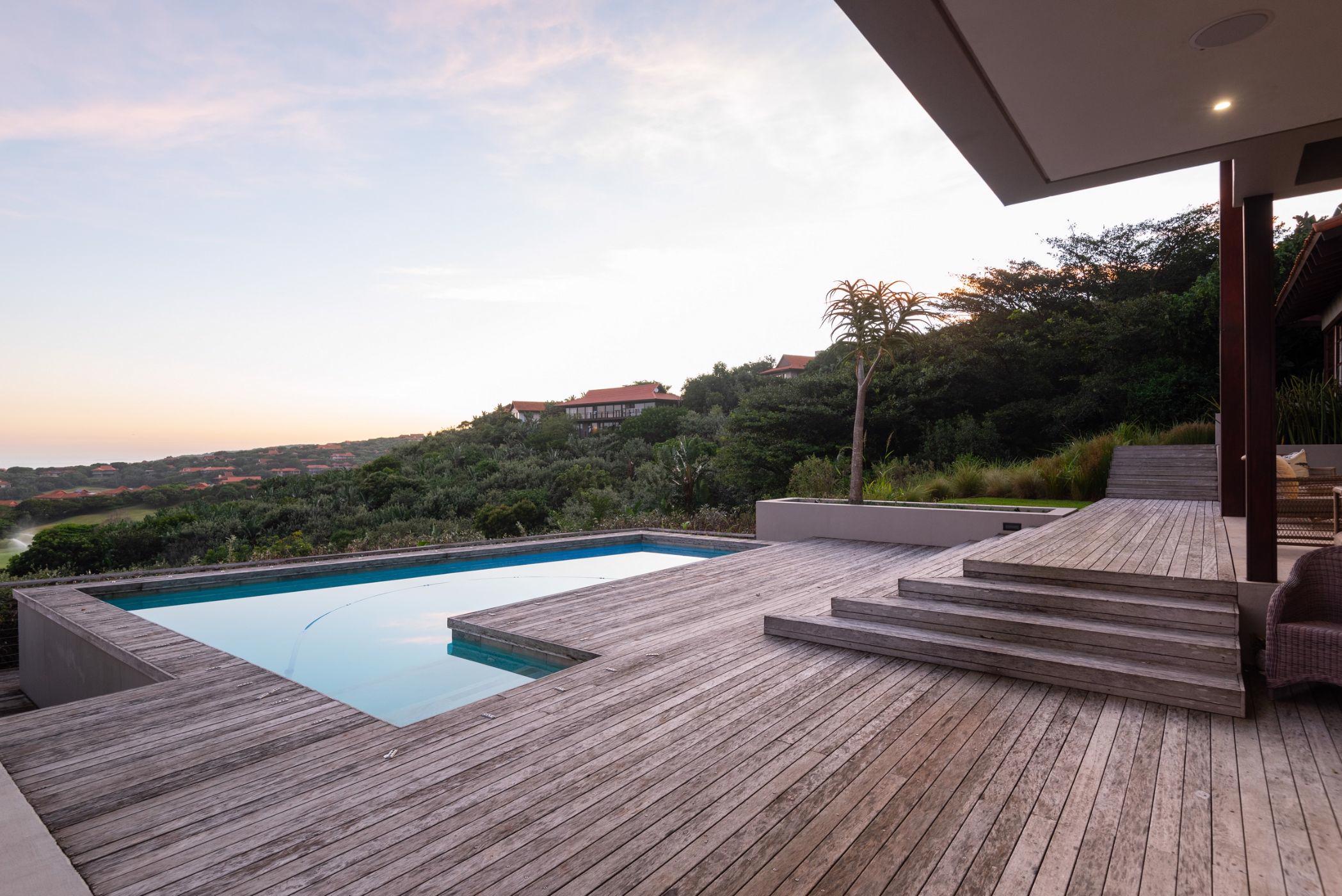 5 Bedroom Golf Estate House For Sale Zimbali Estate 1BD1593204