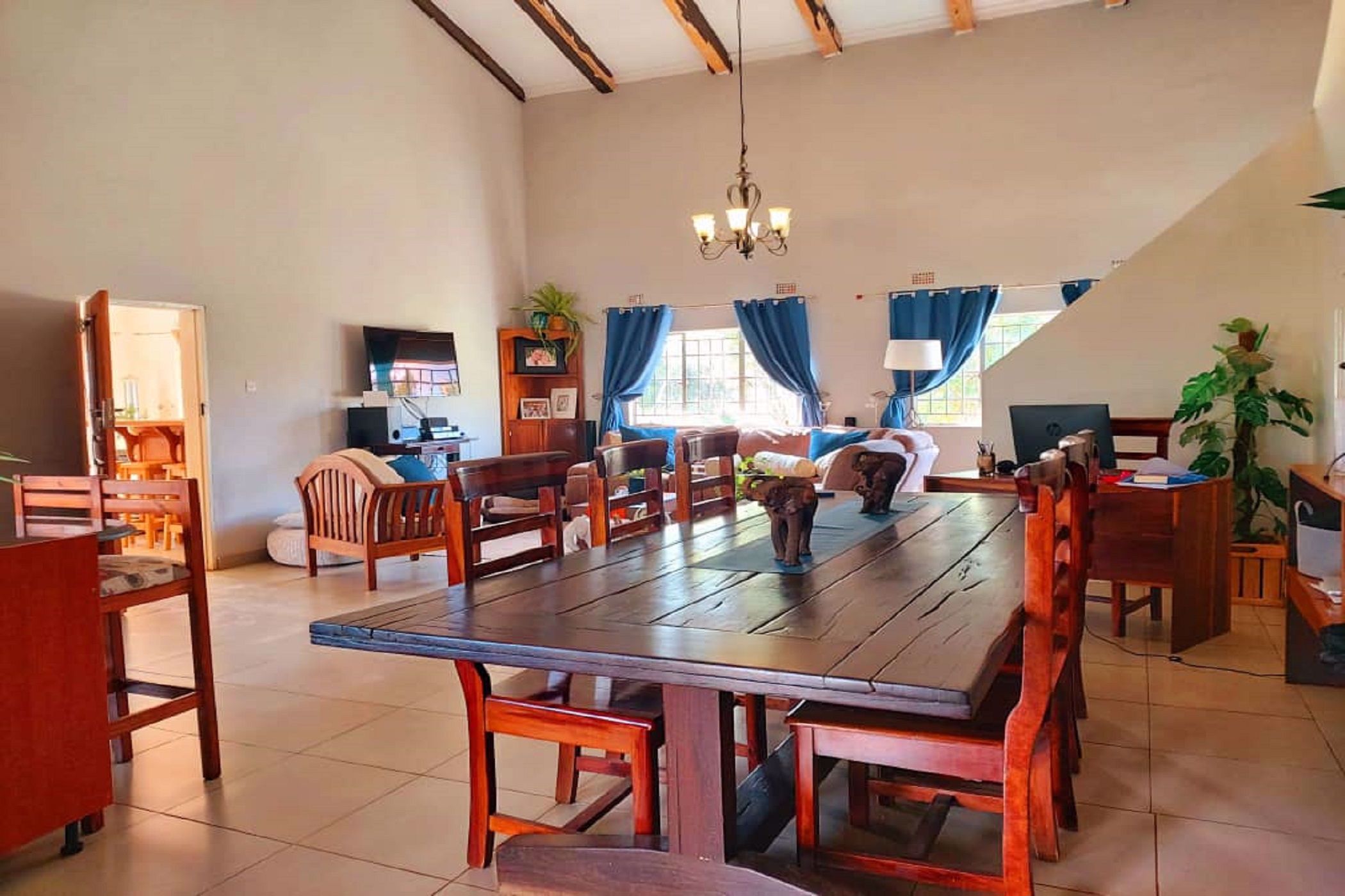 4 acres residential complex for sale in Leopards Hill (Zambia)