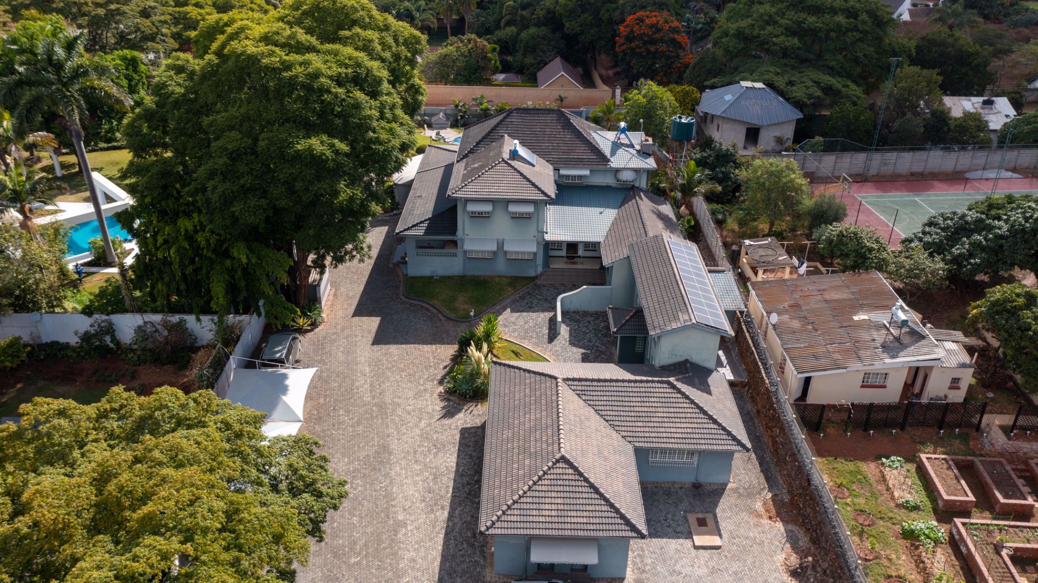 6 Bedroom House For Sale Avondale (Zimbabwe) 3ZB1527699 Pam