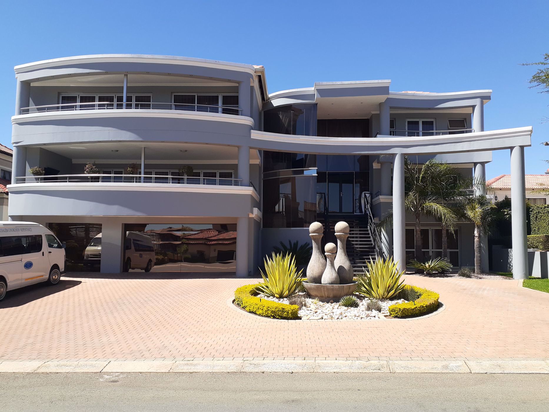 6 Bedroom House For Sale Blue Valley Golf Estate CN1510547 Pam