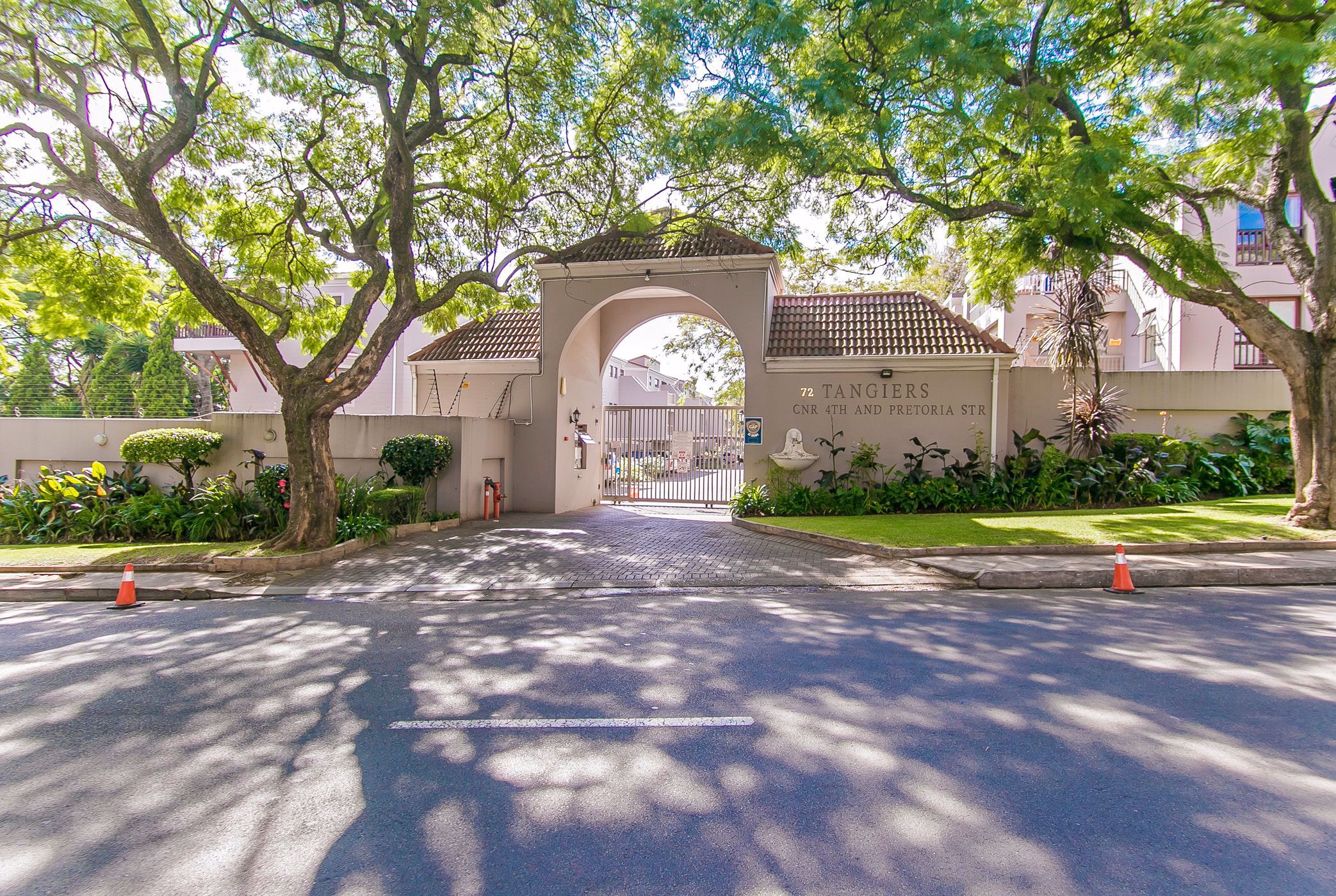 3 Bedroom Apartment For Sale Oaklands (Johannesburg) HP1529563