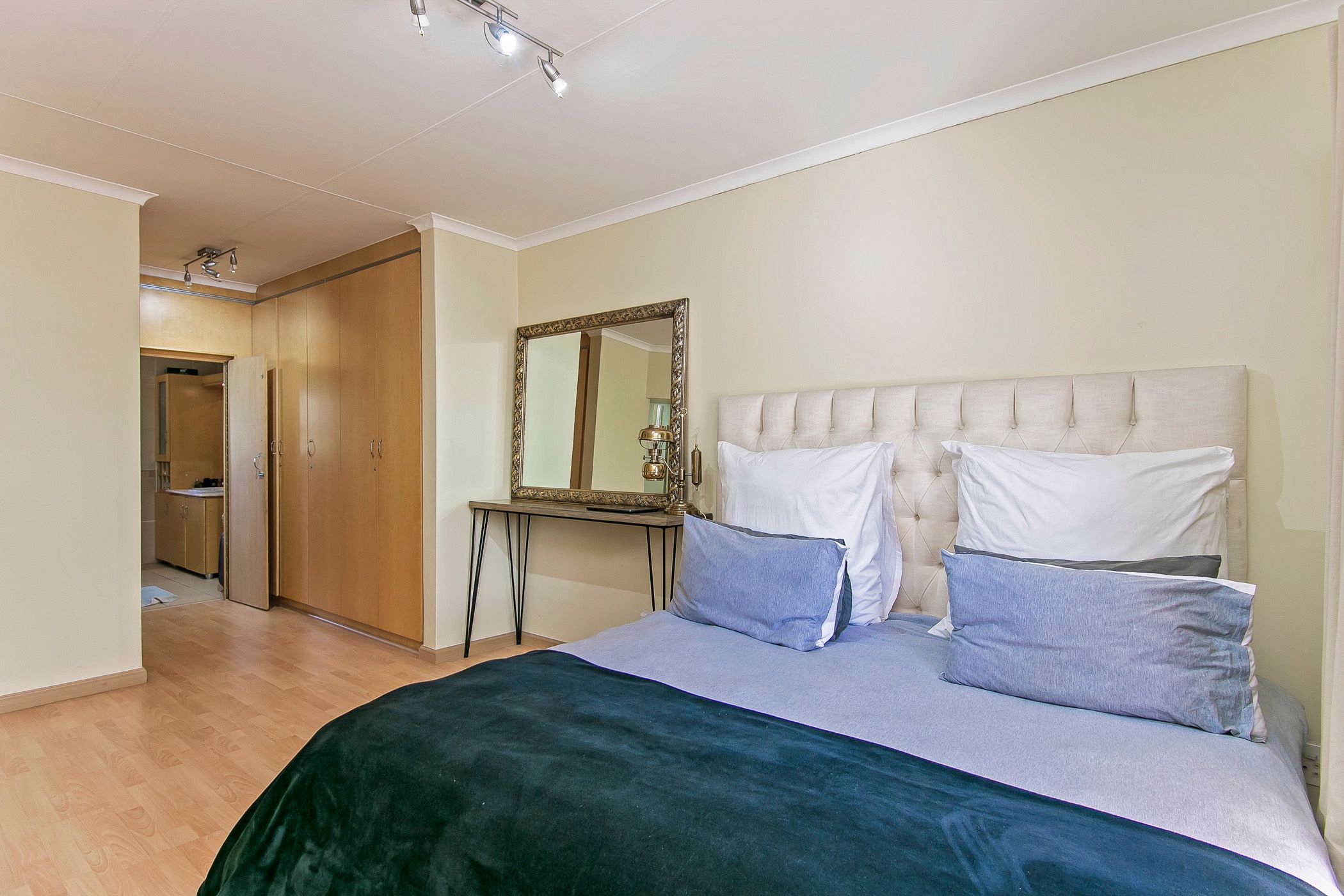 3 Bedroom Apartment For Sale Oaklands (Johannesburg) HP1529563