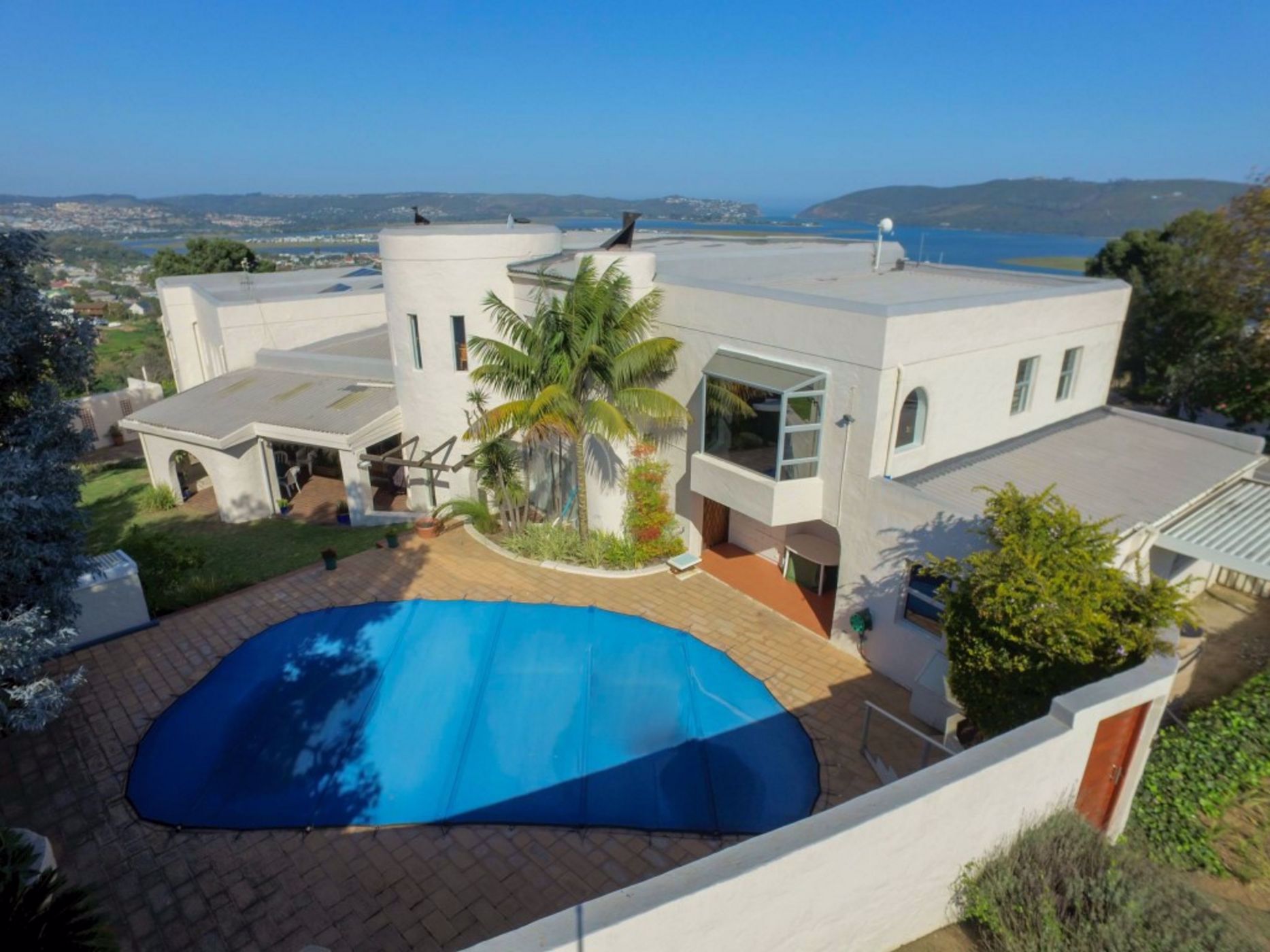 5 Bedroom House For Sale Heuwelkruin (Knysna) 1KG1529345 Pam