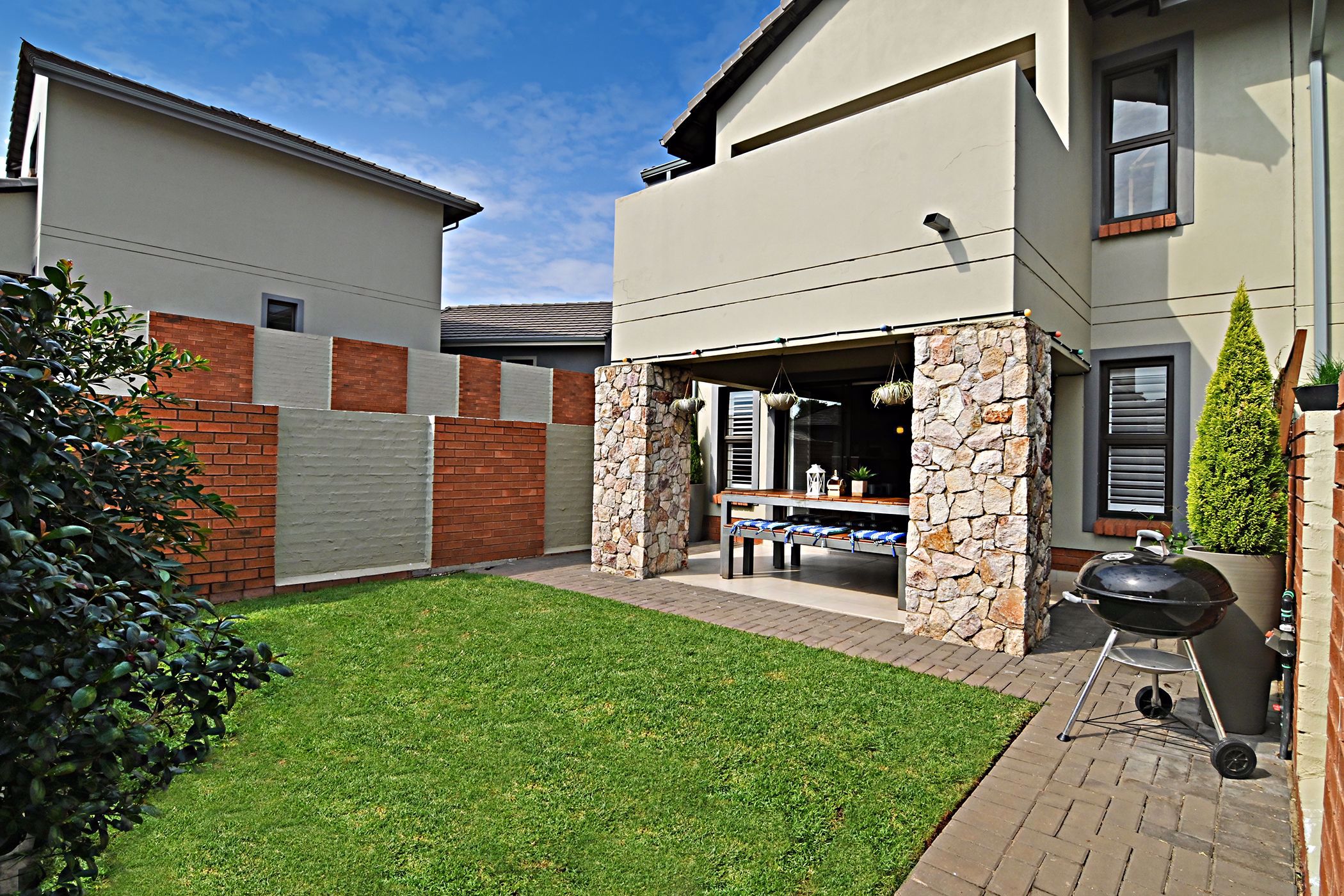 3-bedroom-townhouse-for-sale-kyalami-hills-mr1529564-pam-golding