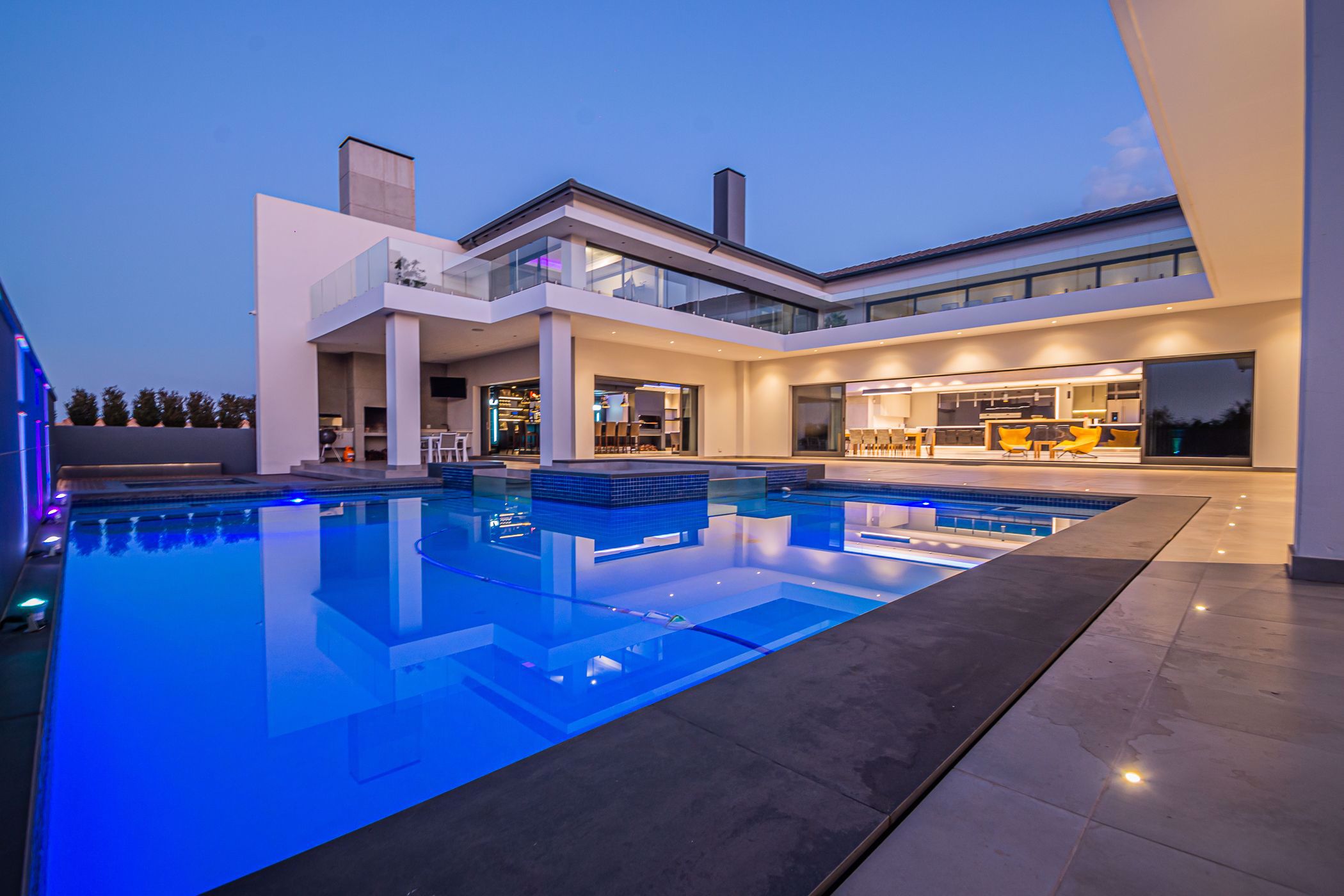 5 bedroom house for sale in Midstream Estate