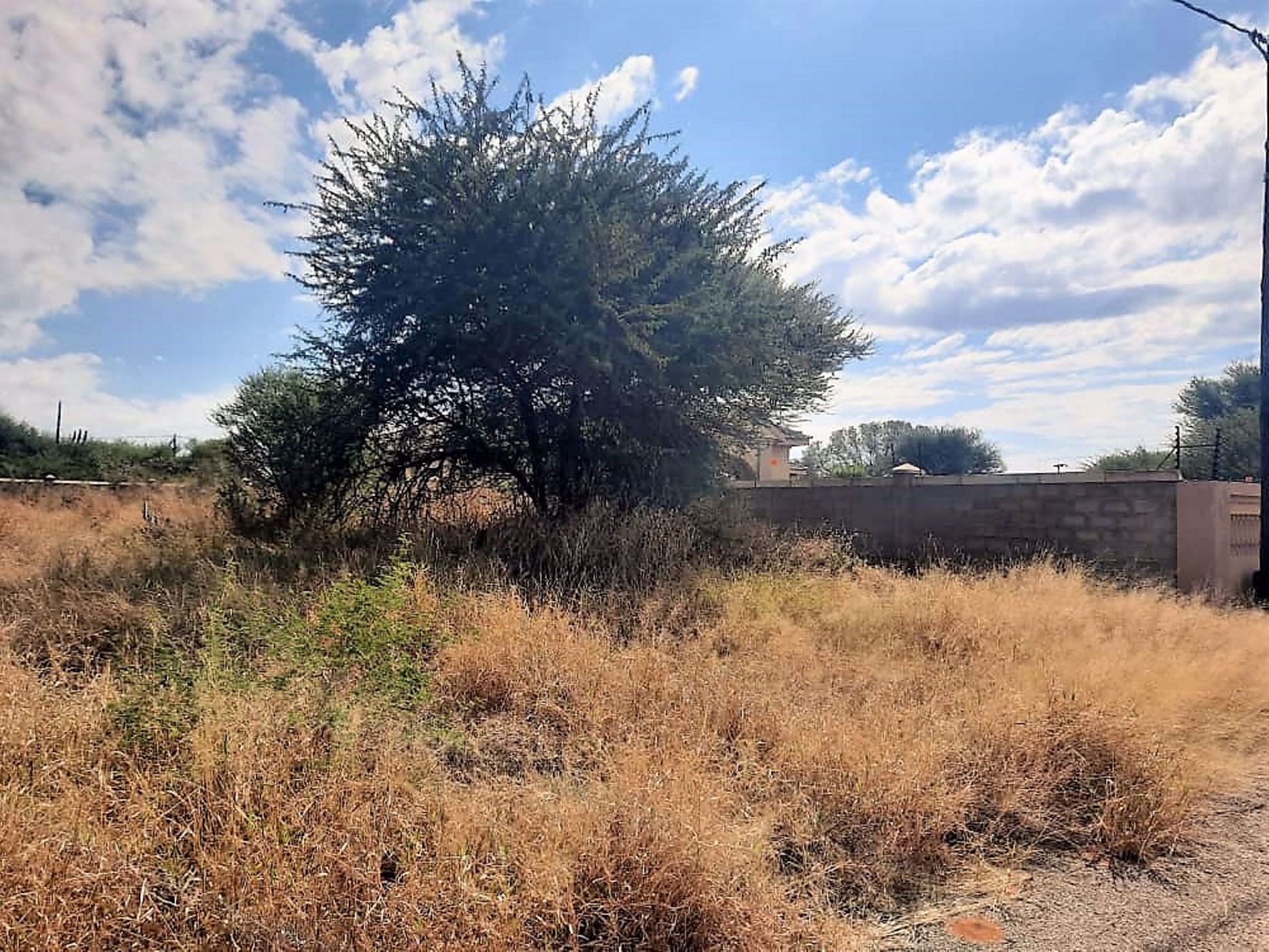950 m2 Vacant Land For Sale Gaborone North (Botswana) 3BO1529071
