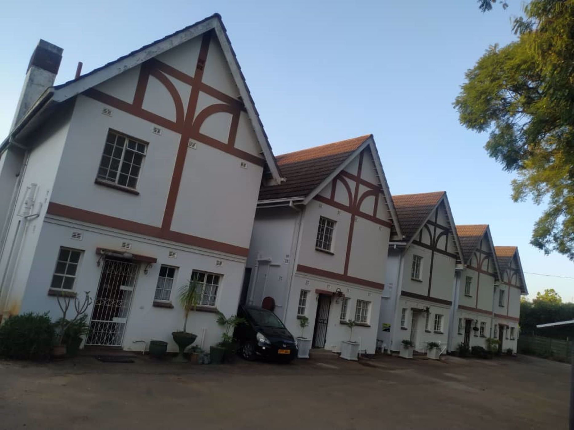 2 Bedroom Townhouse For Sale Borrowdale (Zimbabwe) 3ZB1564533 Pam