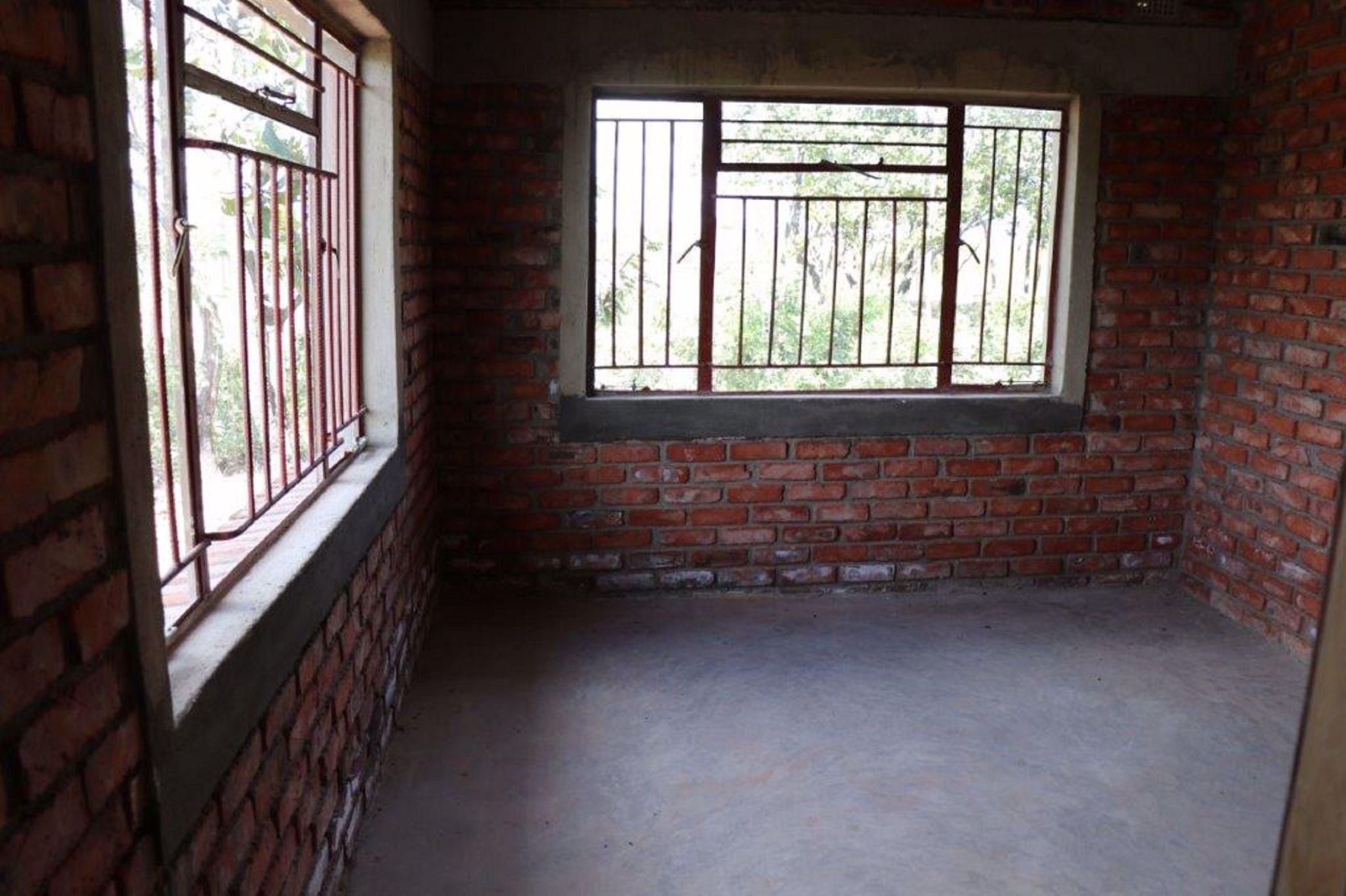 24500 m2 Farm Vacant Land For Sale Glen Forest (Zimbabwe