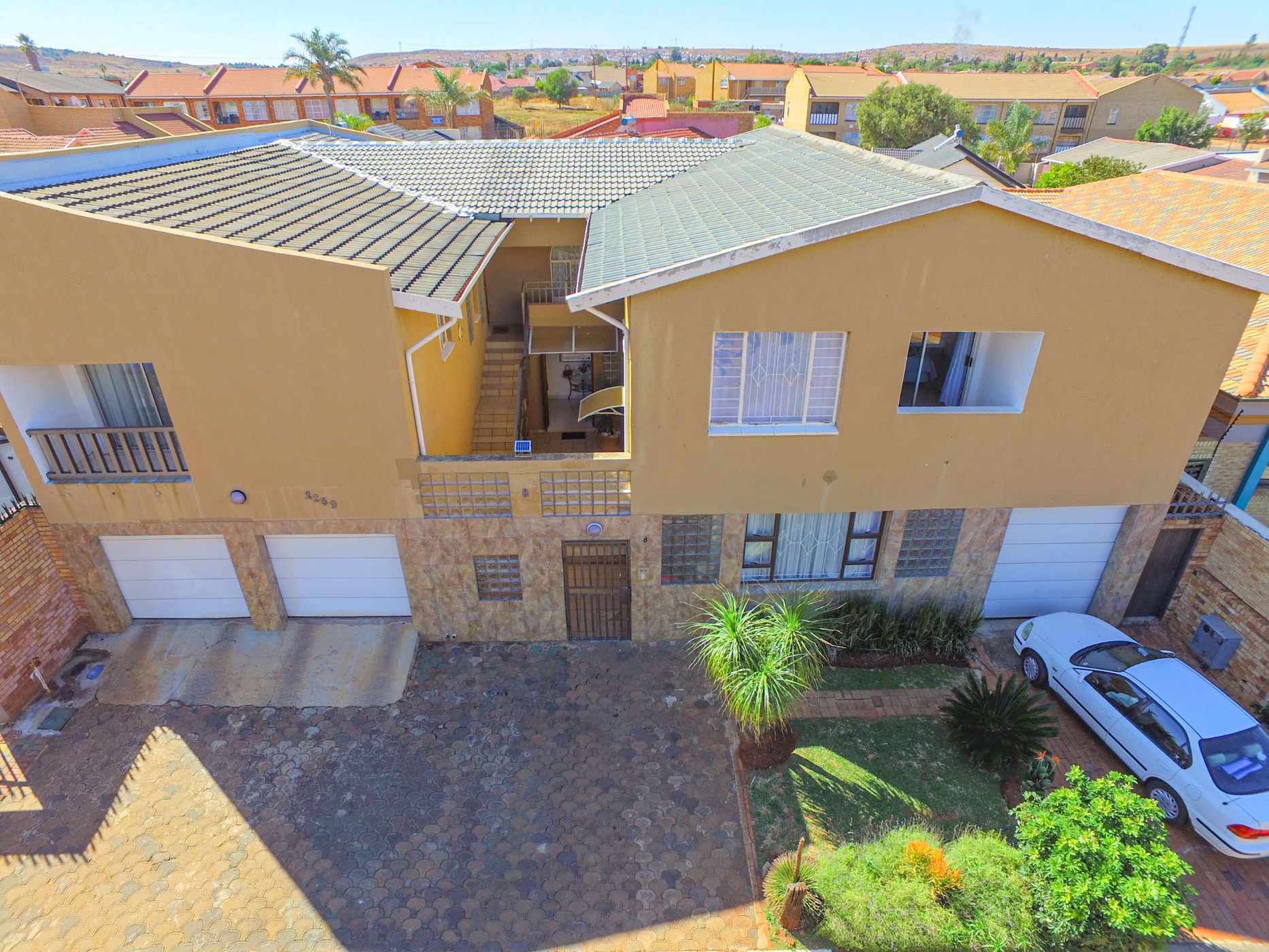 3 bedroom house for sale in Lenasia South