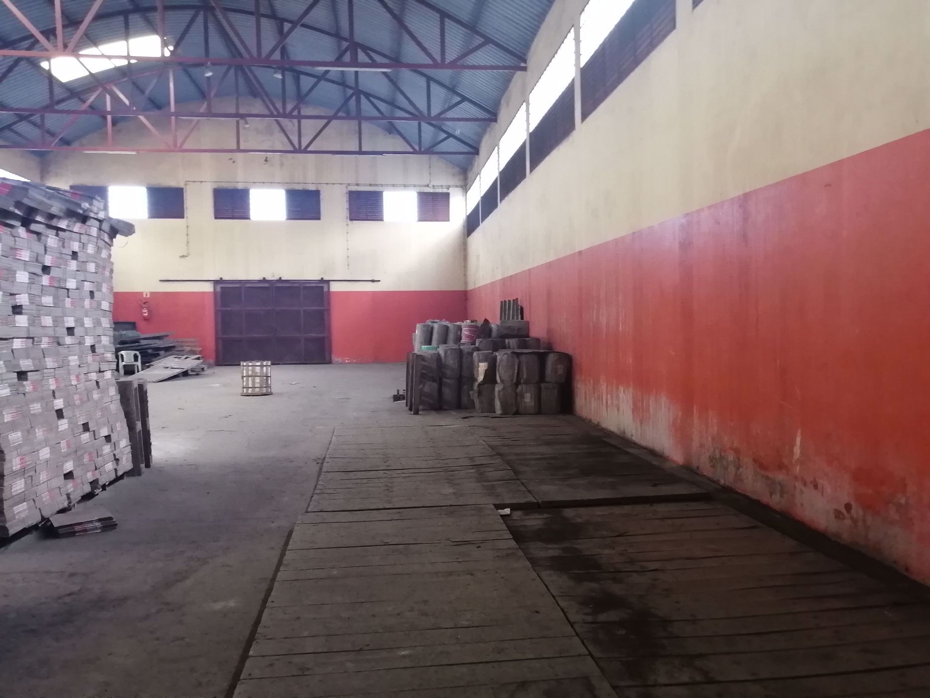 4000 m&sup2; commercial industrial property for sale in Matola (Mozambique)