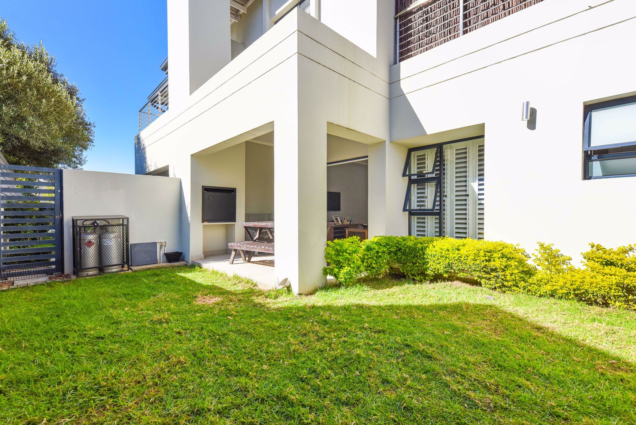 3 Bedroom Cluster House For Sale Lonehill FW1530736 Pam Golding