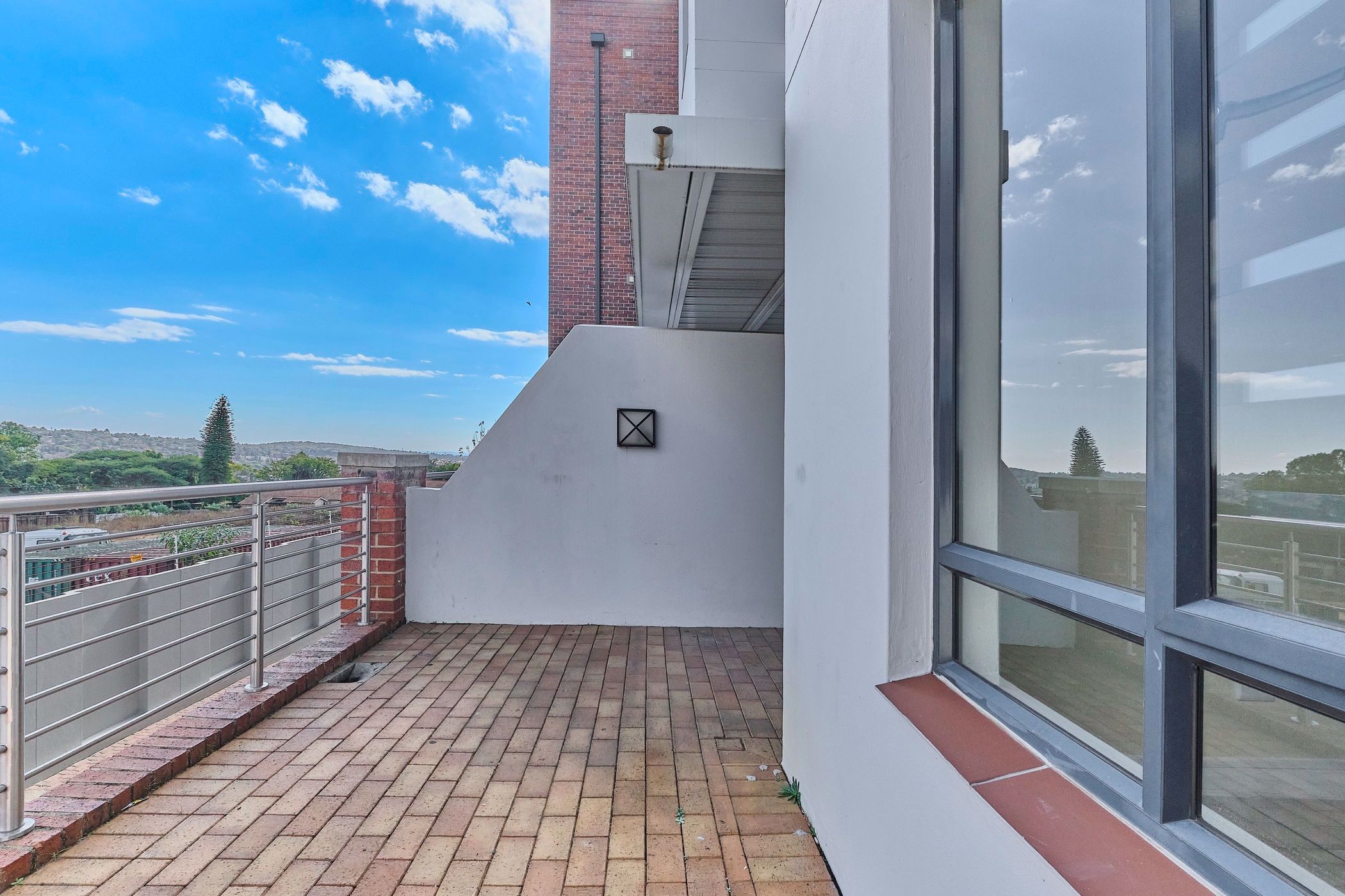 1 bedroom apartment for sale in Rivonia