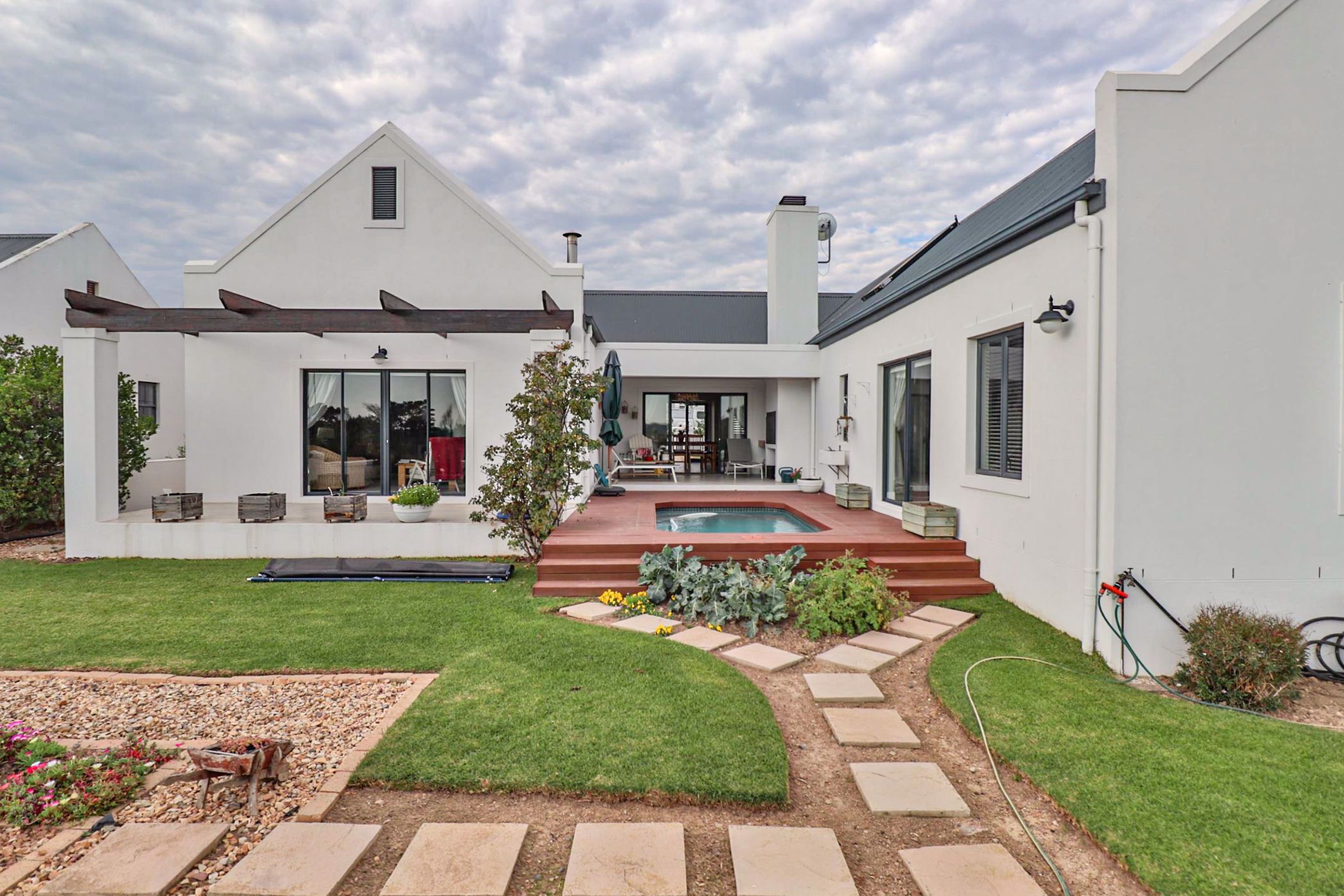 4 Bedroom House For Sale Croydon Vineyard Estate SW1534531 Pam