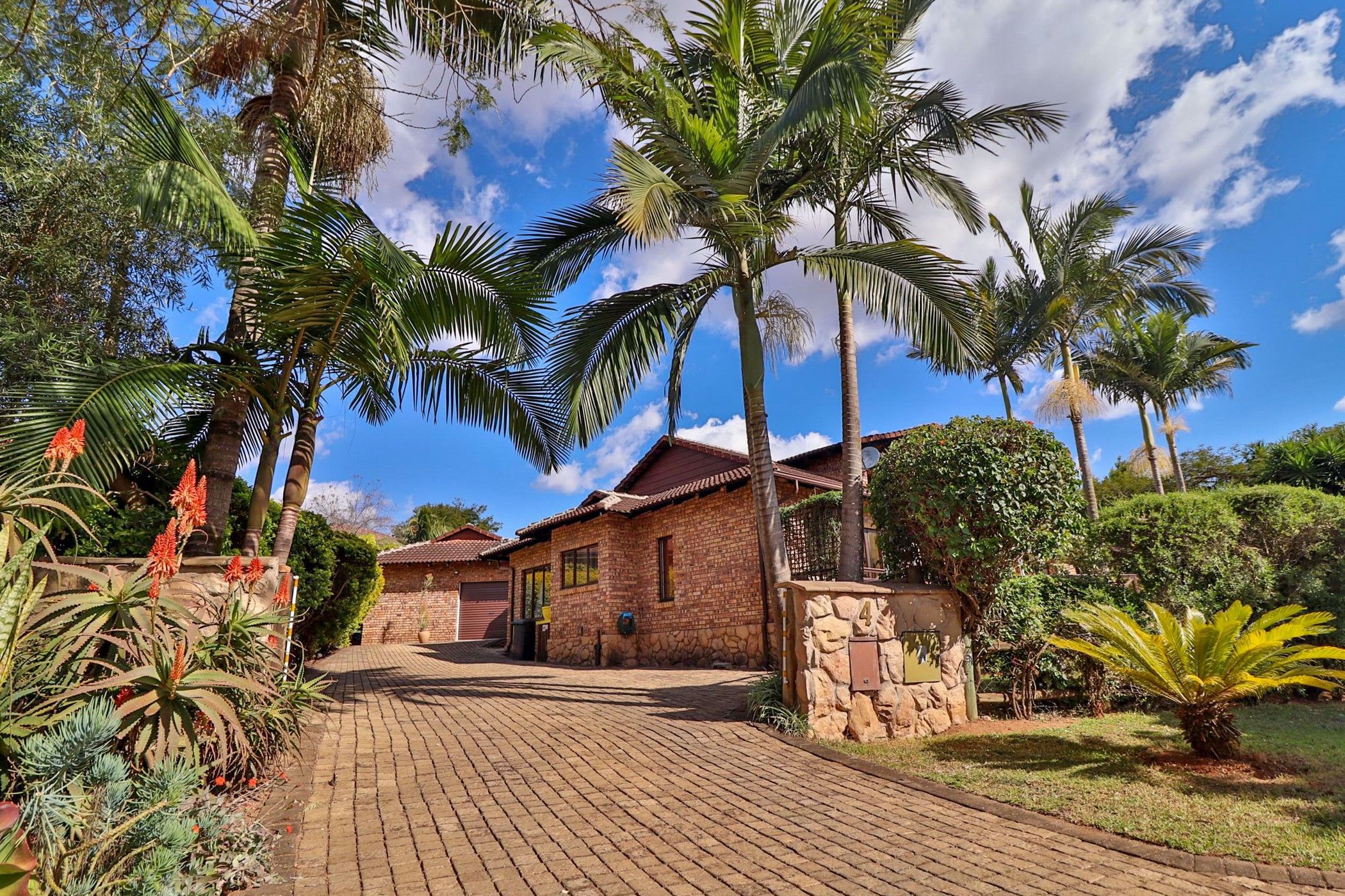 6 Bedroom House For Sale White River Country Estate 1WR1533838 Pam Golding Properties