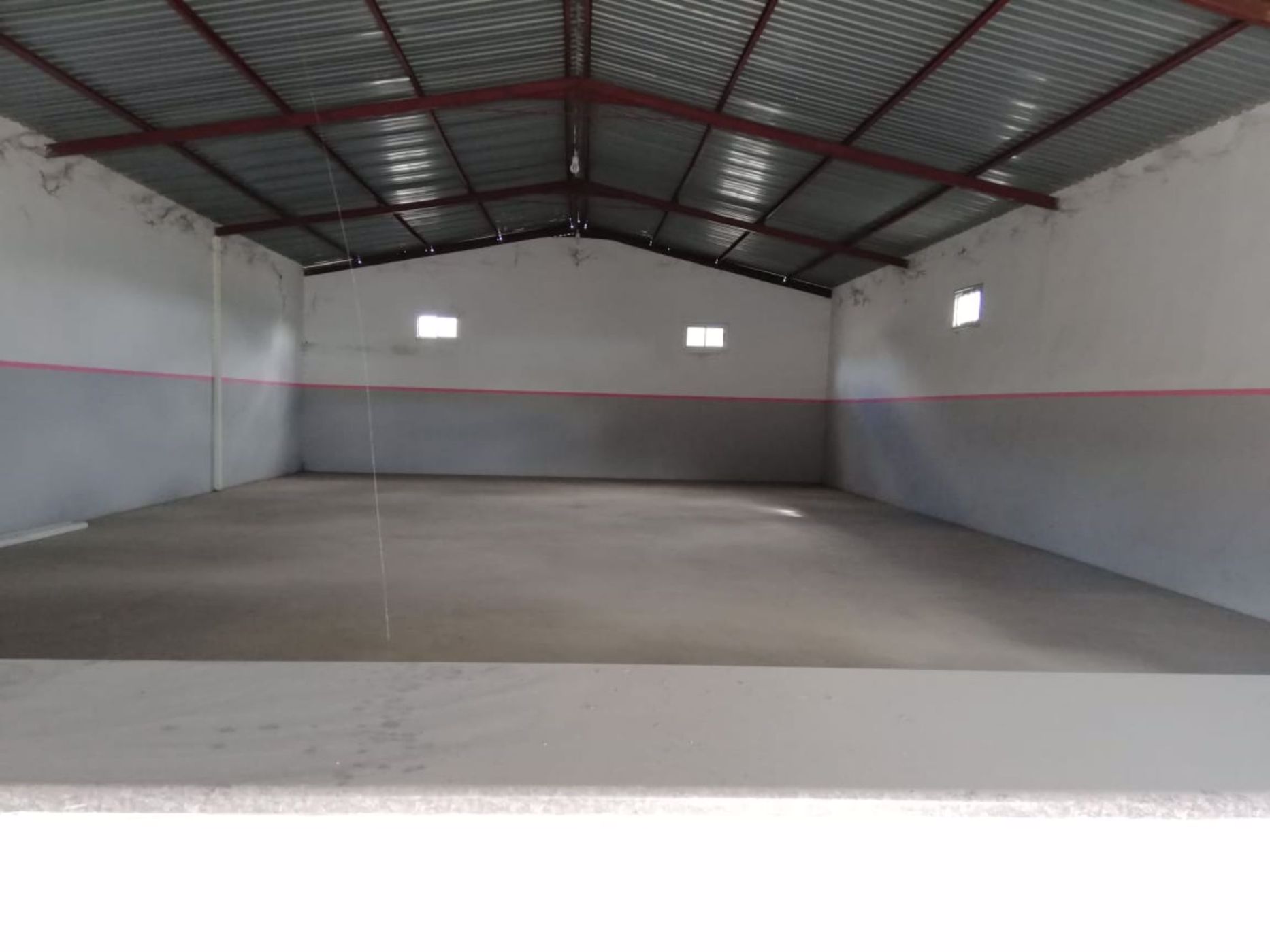 350 m&sup2; commercial industrial property for sale in Maputo  (Mozambique)