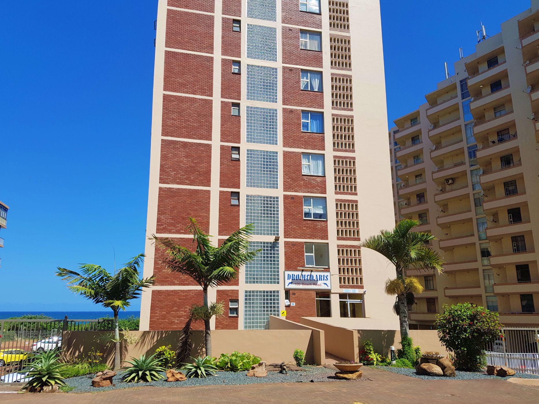 2 Bedroom Apartment For Sale Amanzimtoti 1WB1526633 Pam Golding