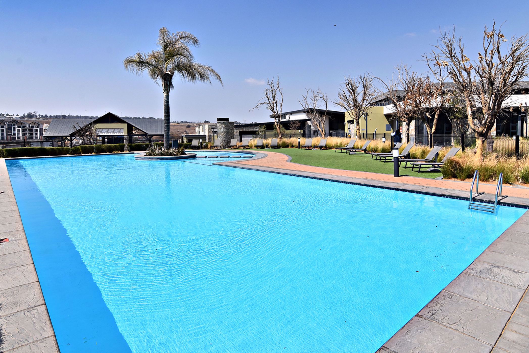 2 Bedroom Apartment For Sale Waterfall (Midrand) MR1541450 Pam