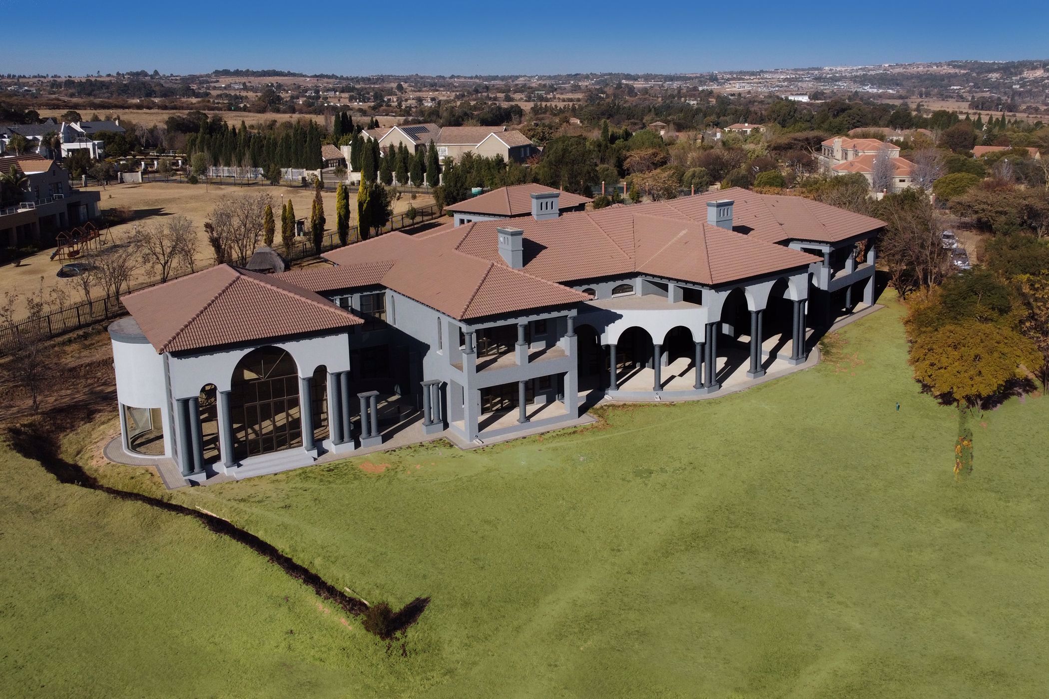 12 bedroom house for sale in Saddlebrook Estate