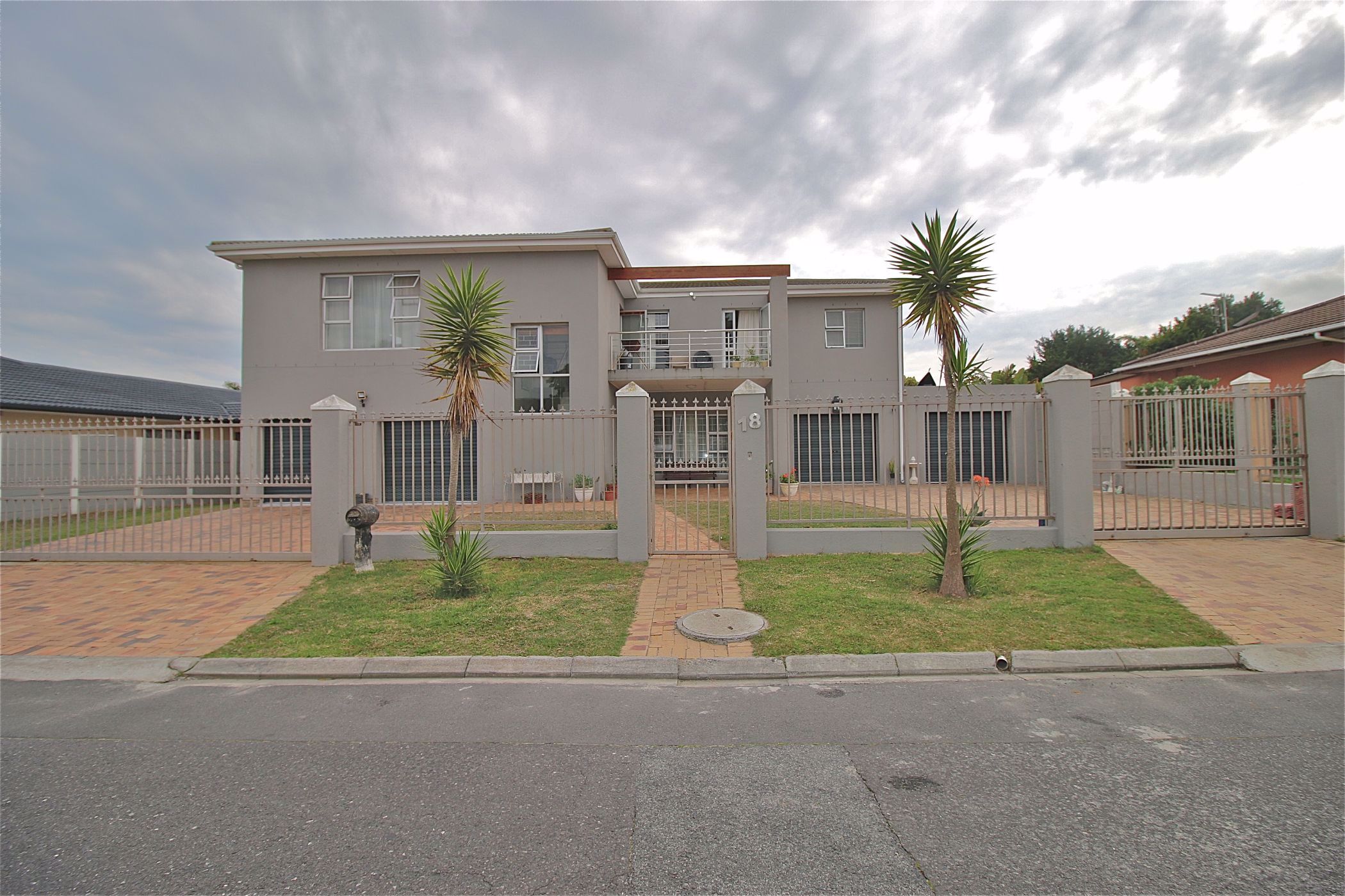 7 Bedroom House For Sale Welgelegen (Parow) 1PLA1556876 Pam Golding Properties