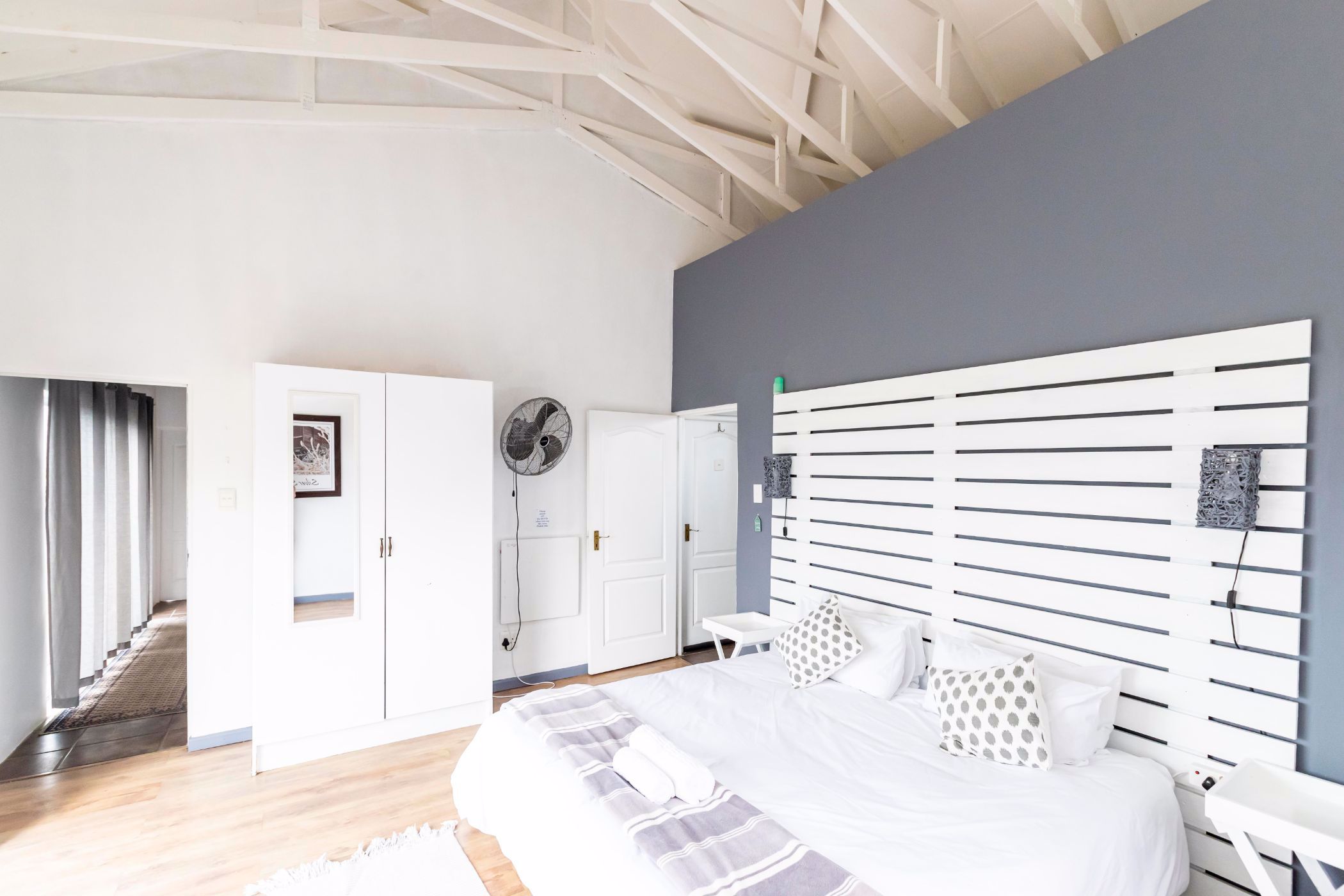 9 Bedroom House For Sale Beacon Bay 1ET1543055 Pam Golding Properties