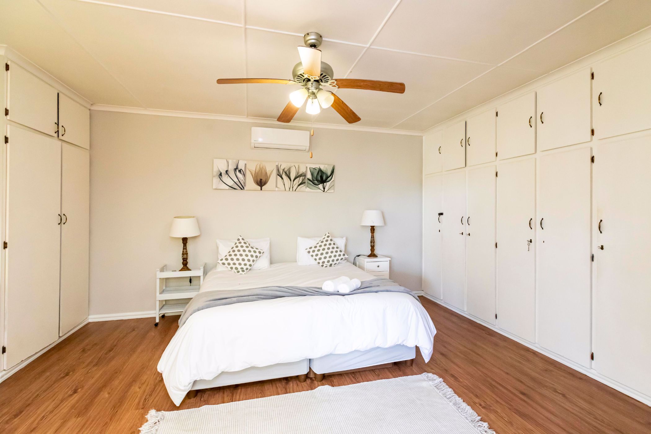 9 Bedroom House For Sale Beacon Bay 1ET1543055 Pam Golding Properties