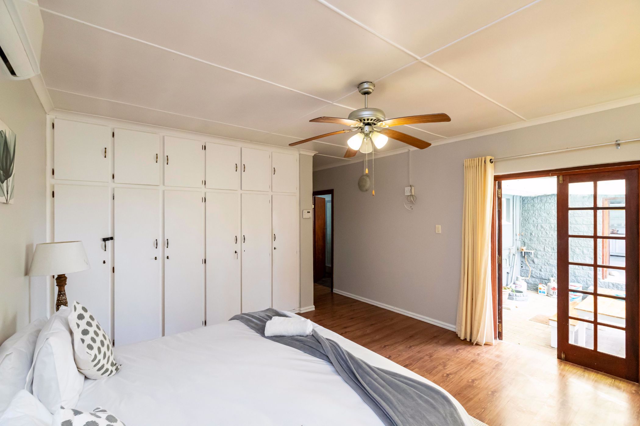 9 Bedroom House For Sale Beacon Bay 1ET1543055 Pam Golding Properties