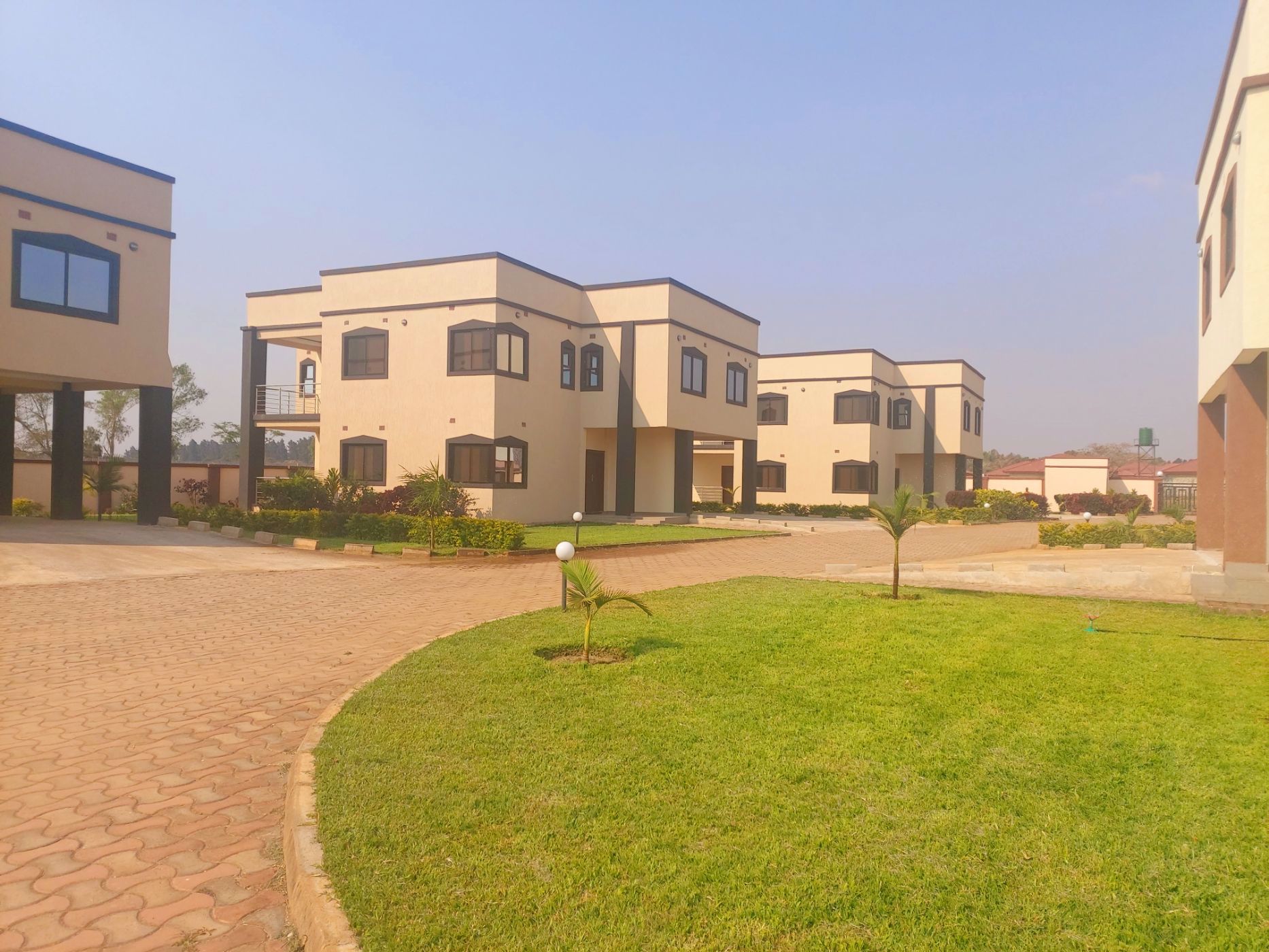 4 Bedroom Security Complex Home To Rent Lilayi (Zambia) 3ZA1544306