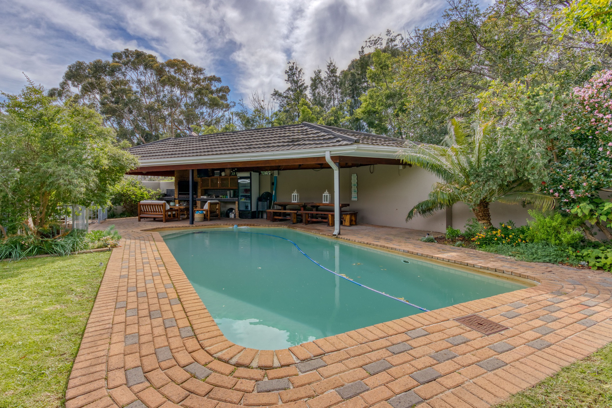 4.2 hectare Lifestyle Property For Sale Somerset West ST1547229 Pam Golding Properties