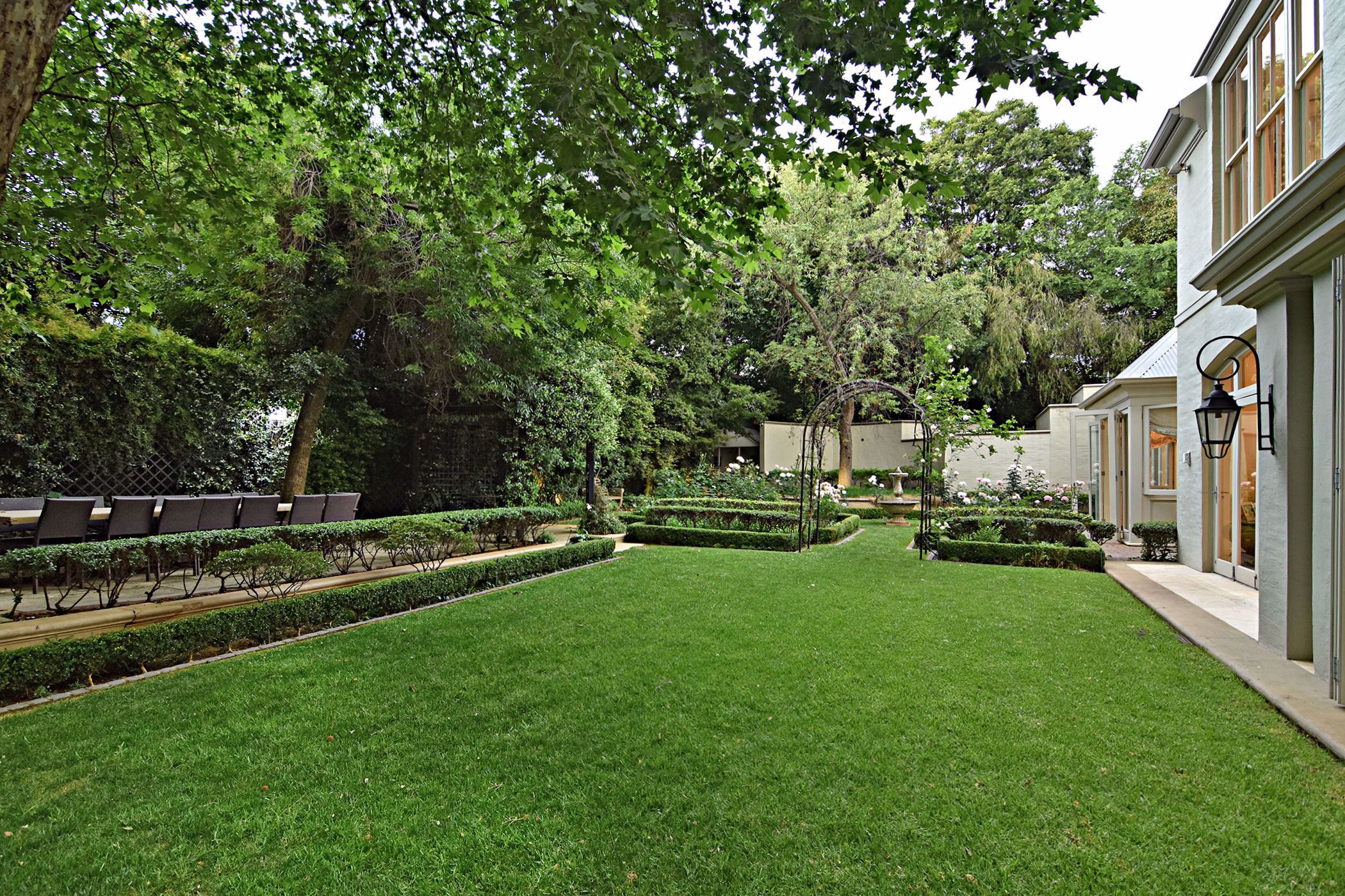 4 Bedroom House For Sale Hyde Park (Sandton) HP1556522 Pam