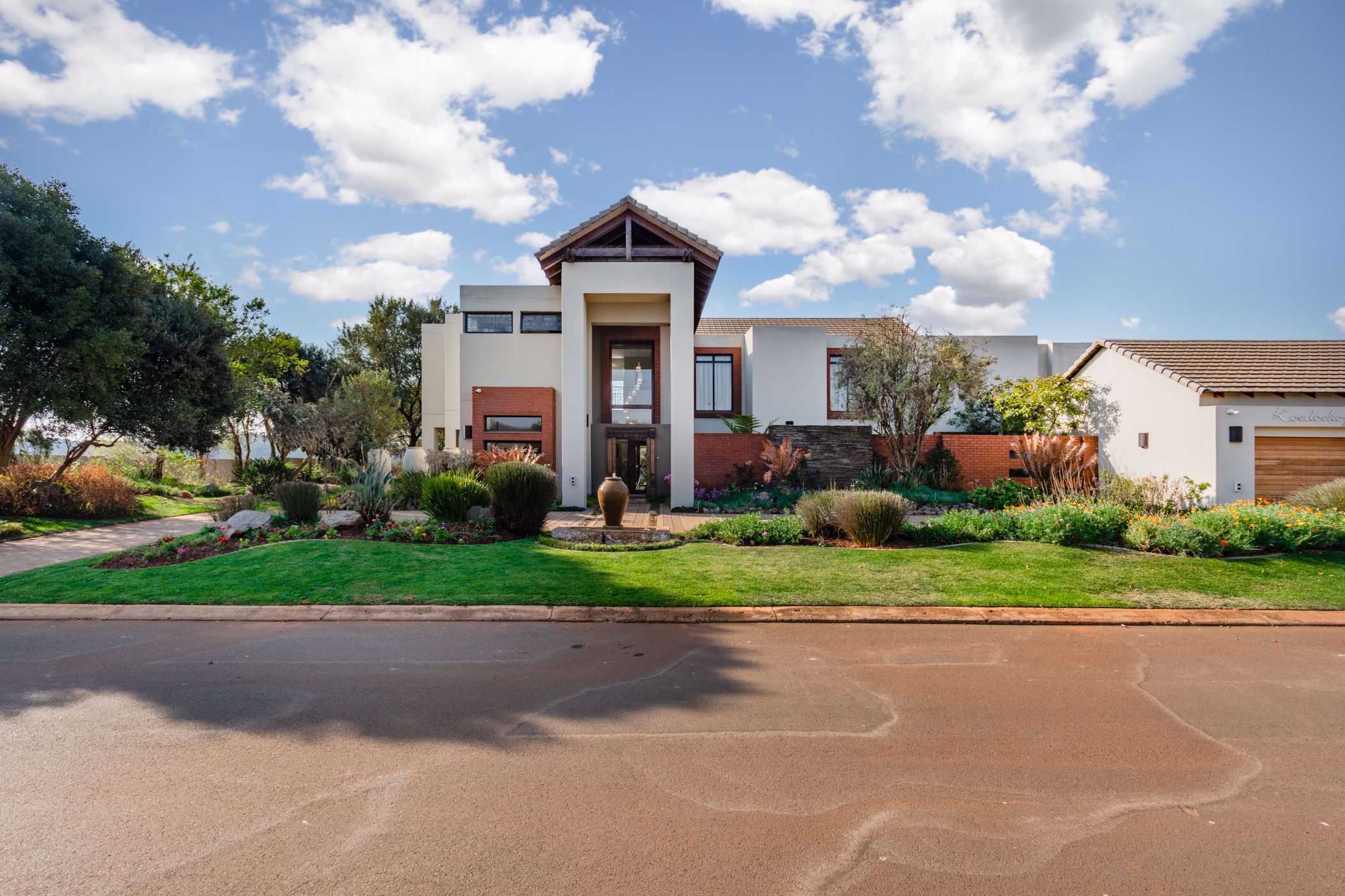 5 Bedroom House For Sale Serengeti Golf Estate EN1548511 Pam