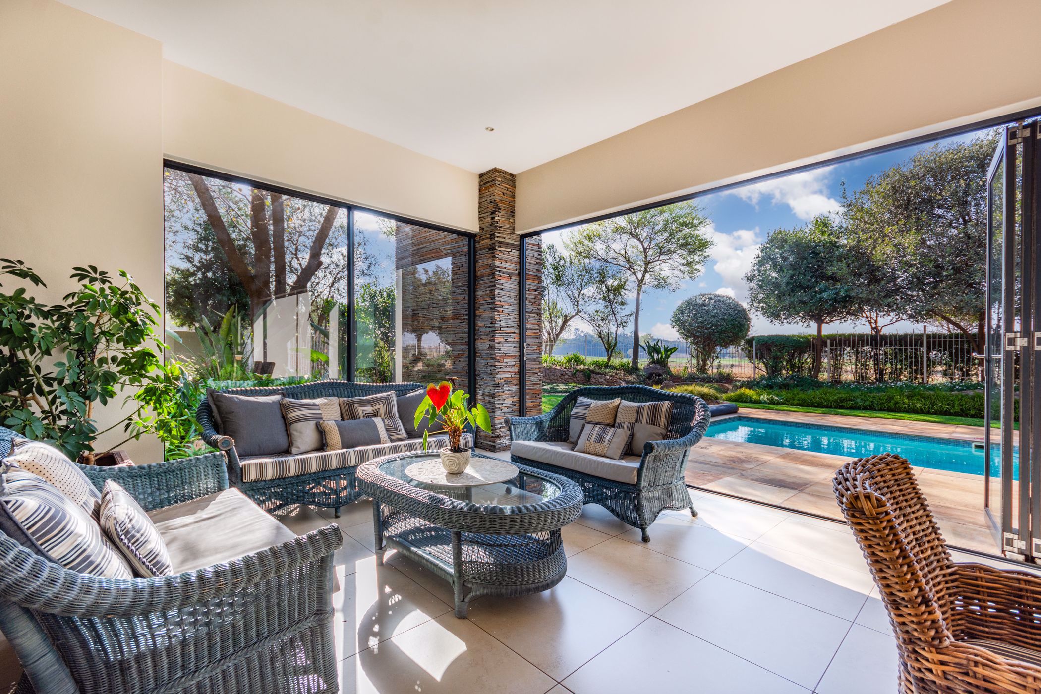 5 Bedroom House For Sale Serengeti Golf Estate EN1548511 Pam