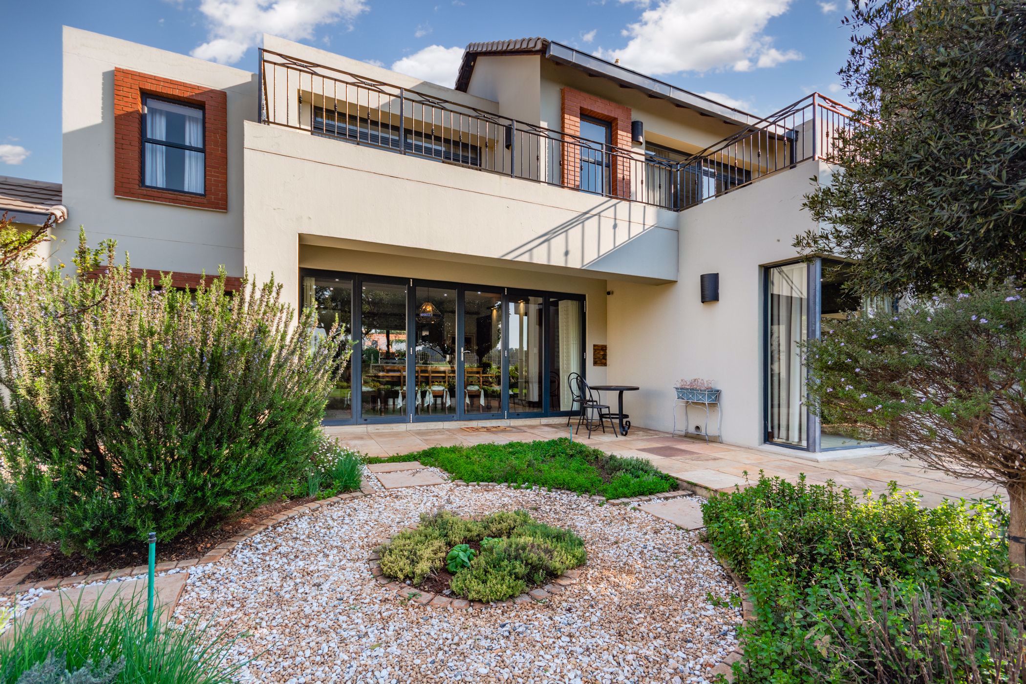 5 Bedroom House For Sale Serengeti Golf Estate EN1548511 Pam