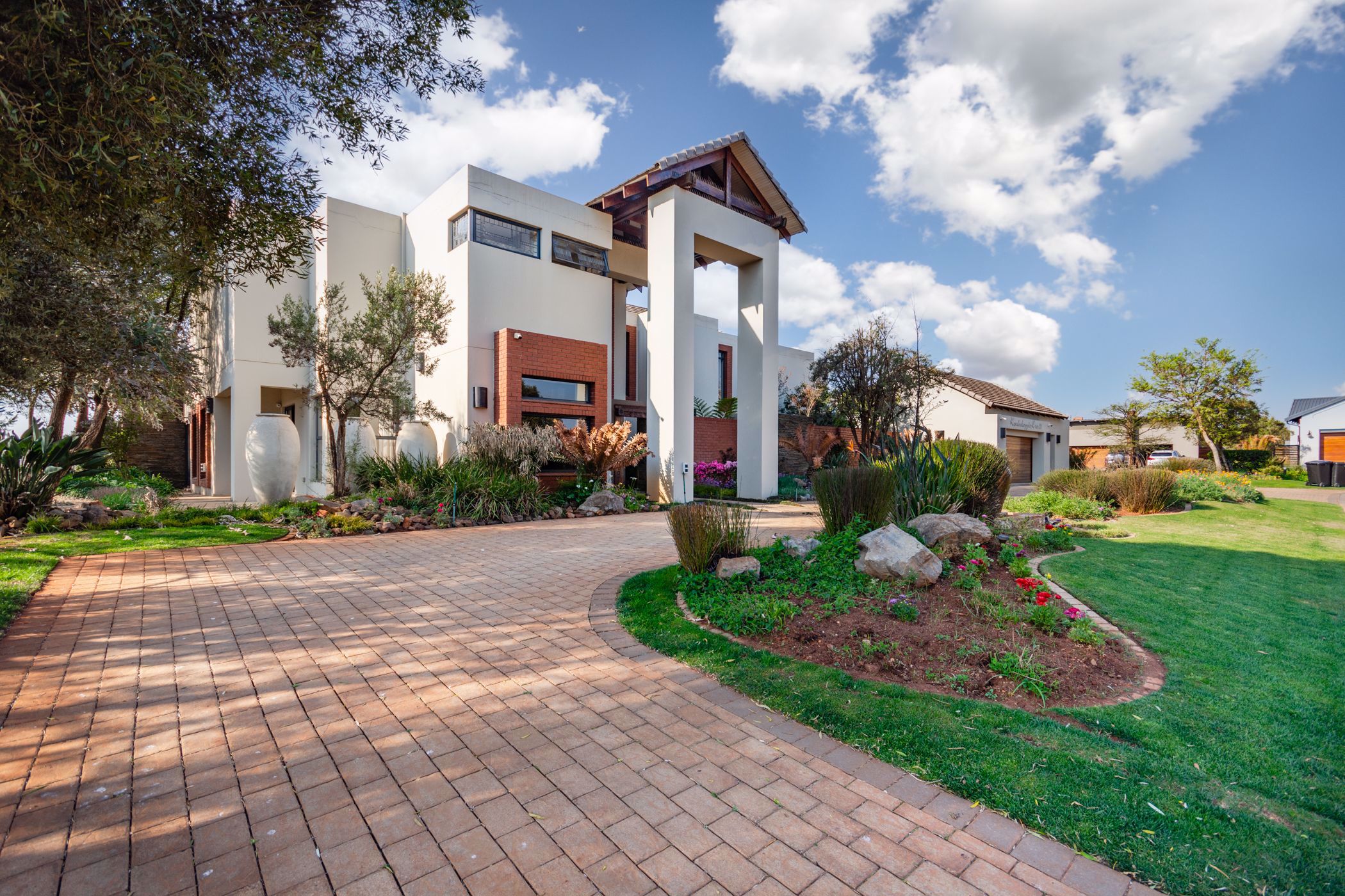 5 Bedroom House For Sale Serengeti Golf Estate EN1548511 Pam