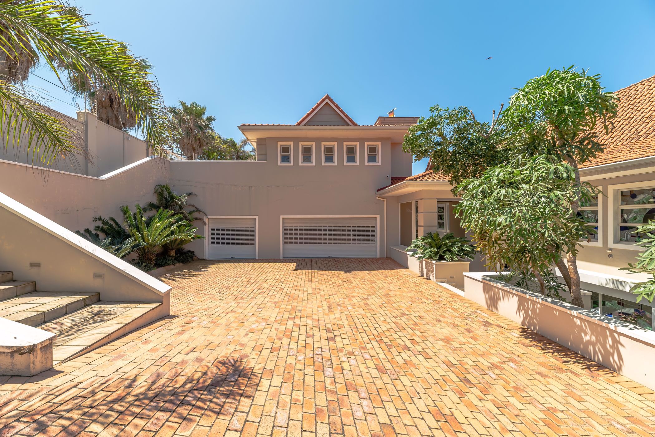 4 Bedroom House For Sale uMhlanga Rocks 1ND1546389 Pam Golding