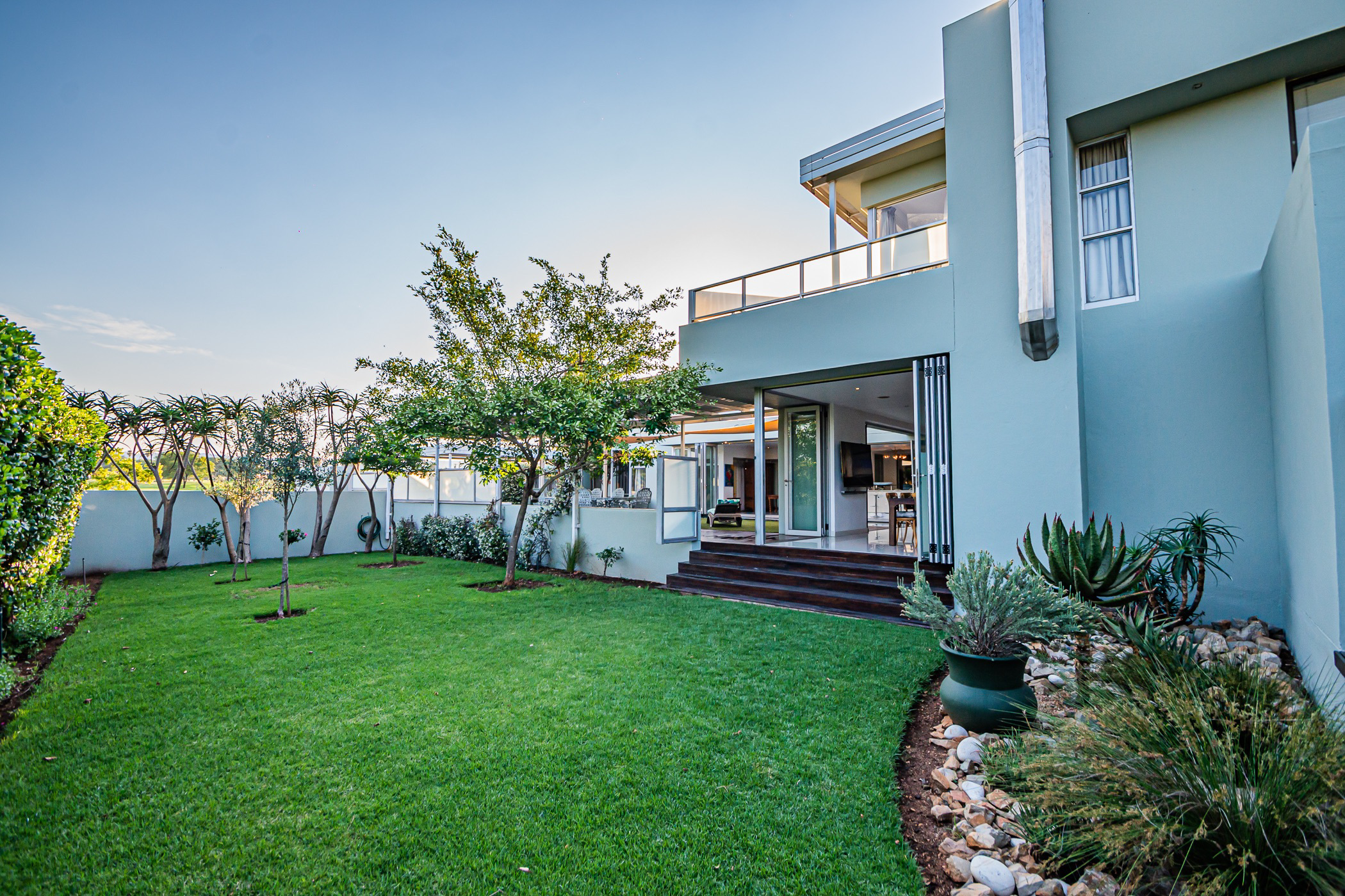 7 Bedroom House For Sale Silver Lakes Golf Estate PT1536008 Pam