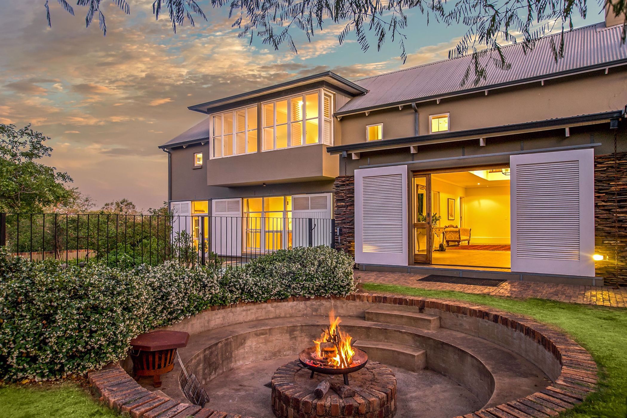 5 Bedroom Doublestorey House For Sale Waterfall Equestrian Estate