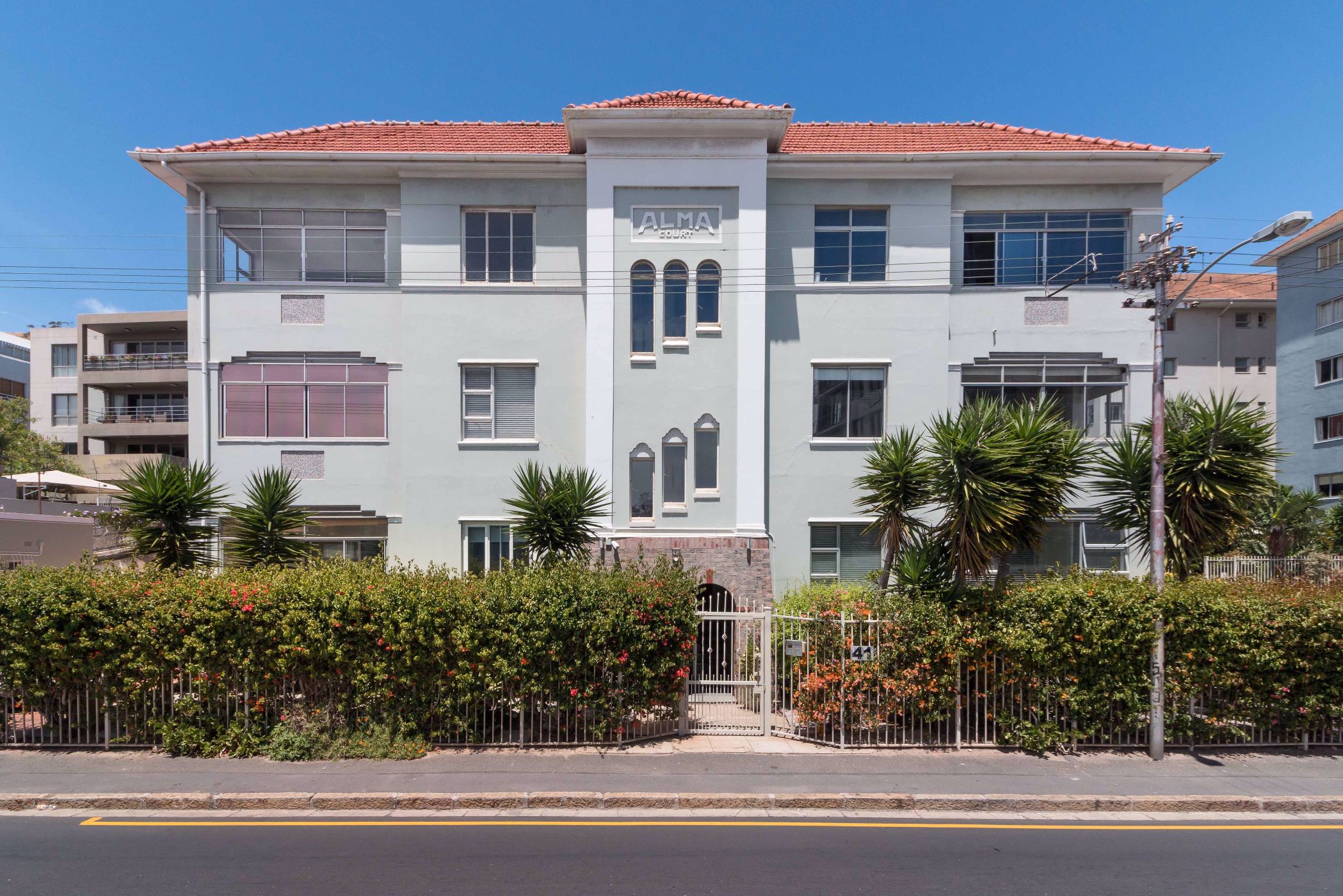 1 bedroom apartment for sale in Green Point (Cape Town)