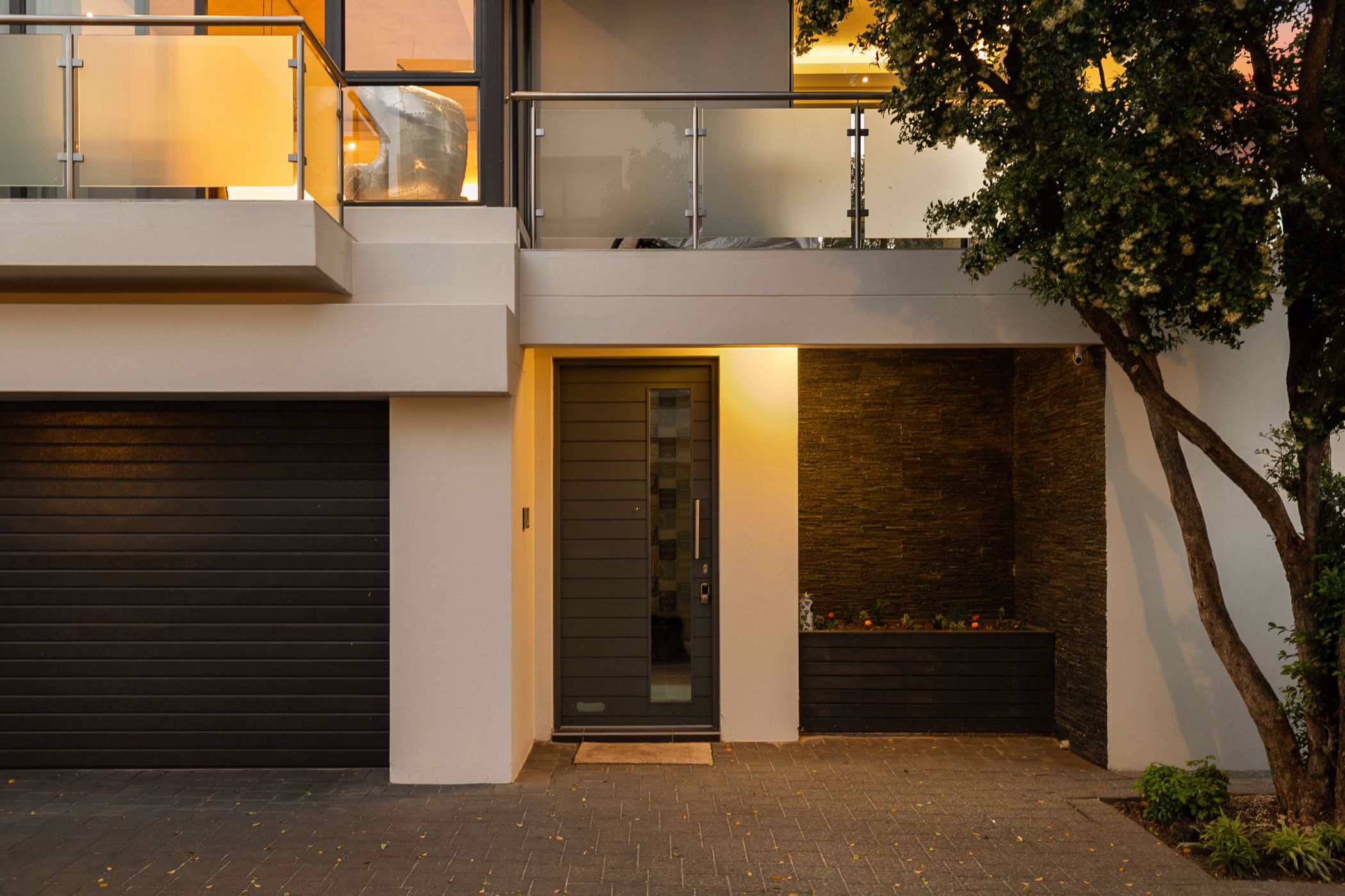 3 Bedroom Cluster House For Sale Morningside (Sandton) HP1550279