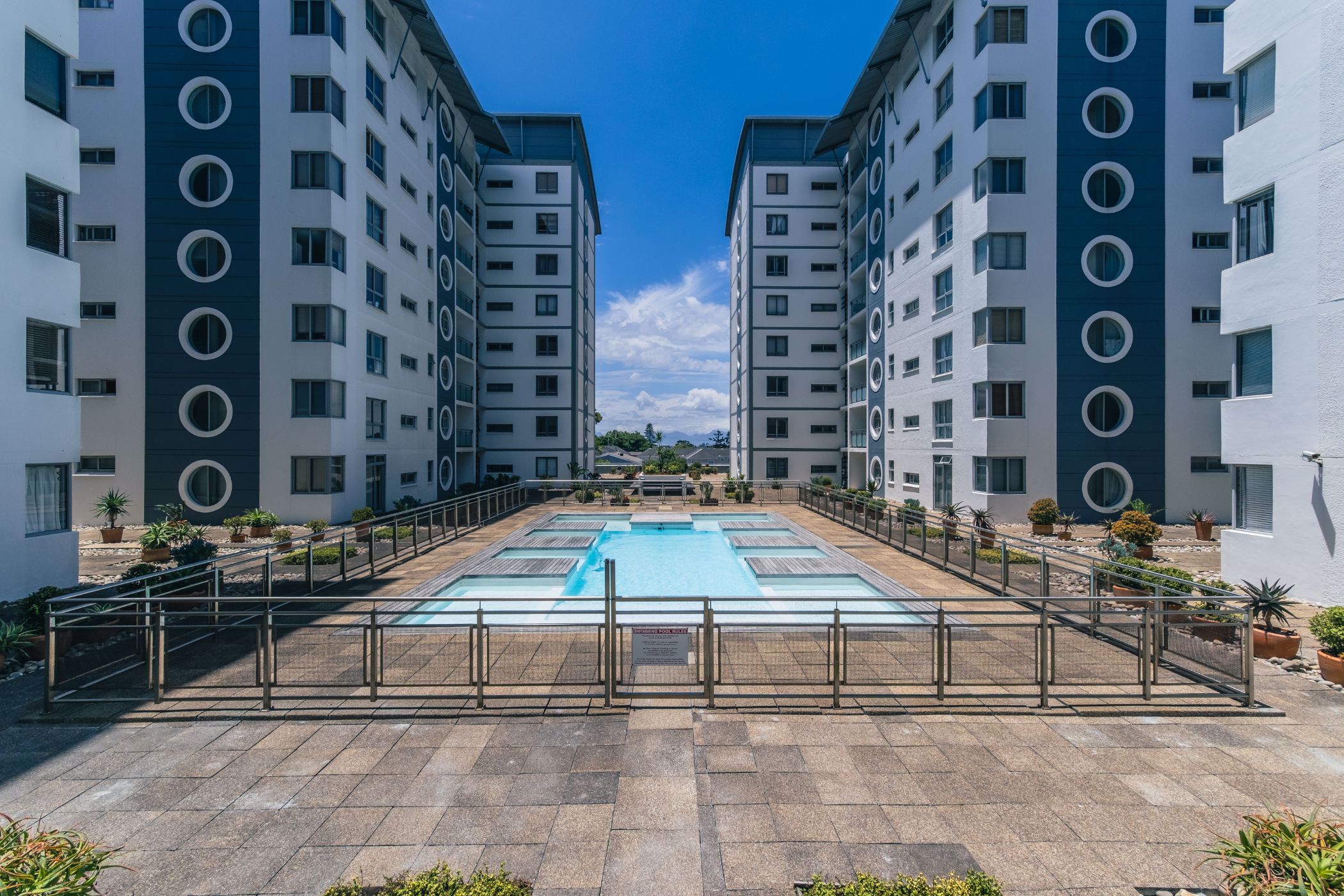 2 Bedroom Apartment For Sale Claremont Upper KW1555774 Pam Golding Properties