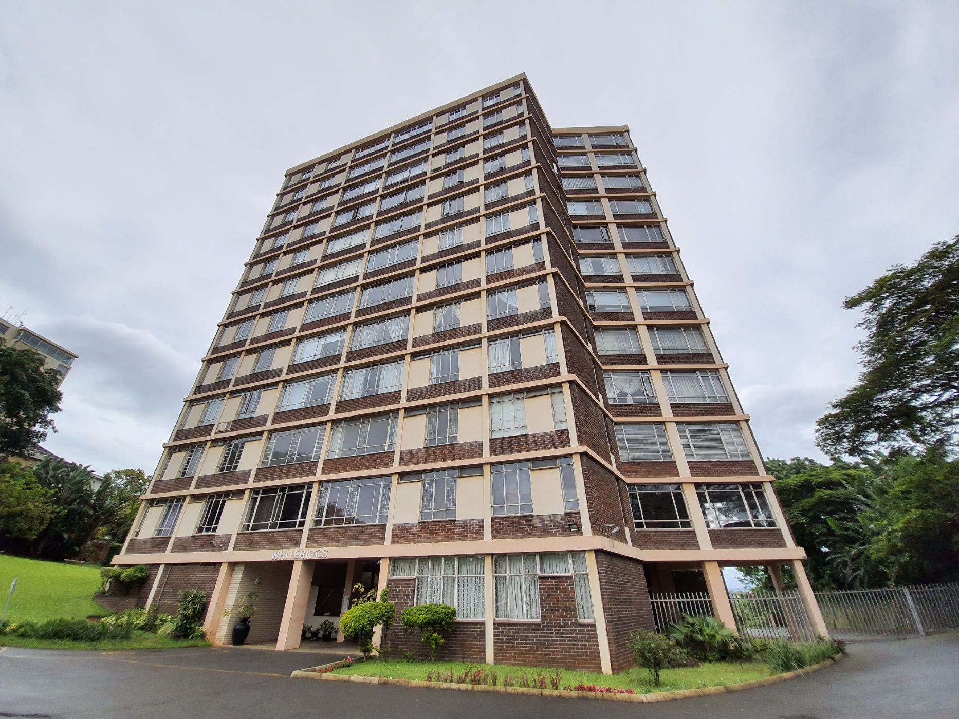 2 Bedroom Apartment For Sale Musgrave 1DA1610681 Pam Golding