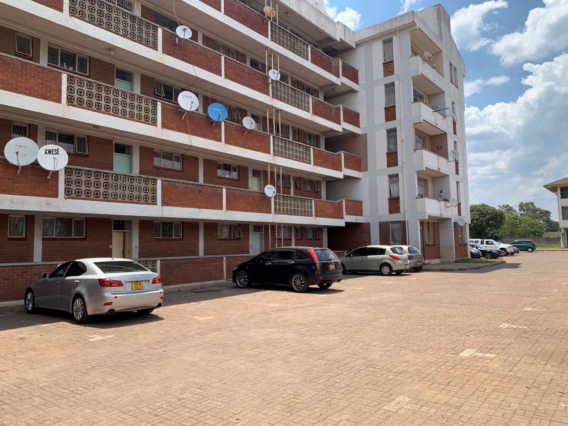 2 bedroom apartment for sale in Eastlea North (Zimbabwe)