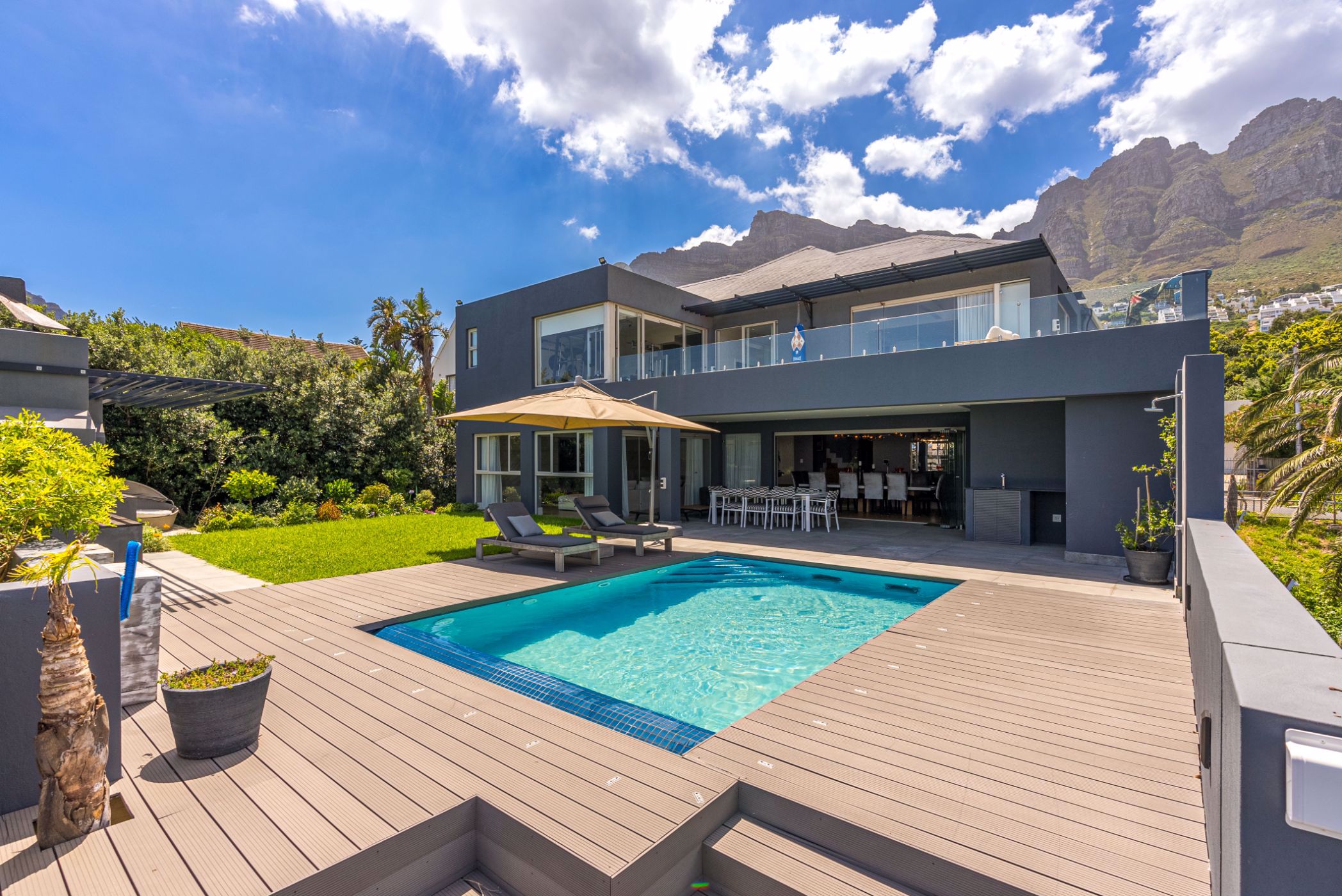 5 bedroom house for sale in Camps Bay