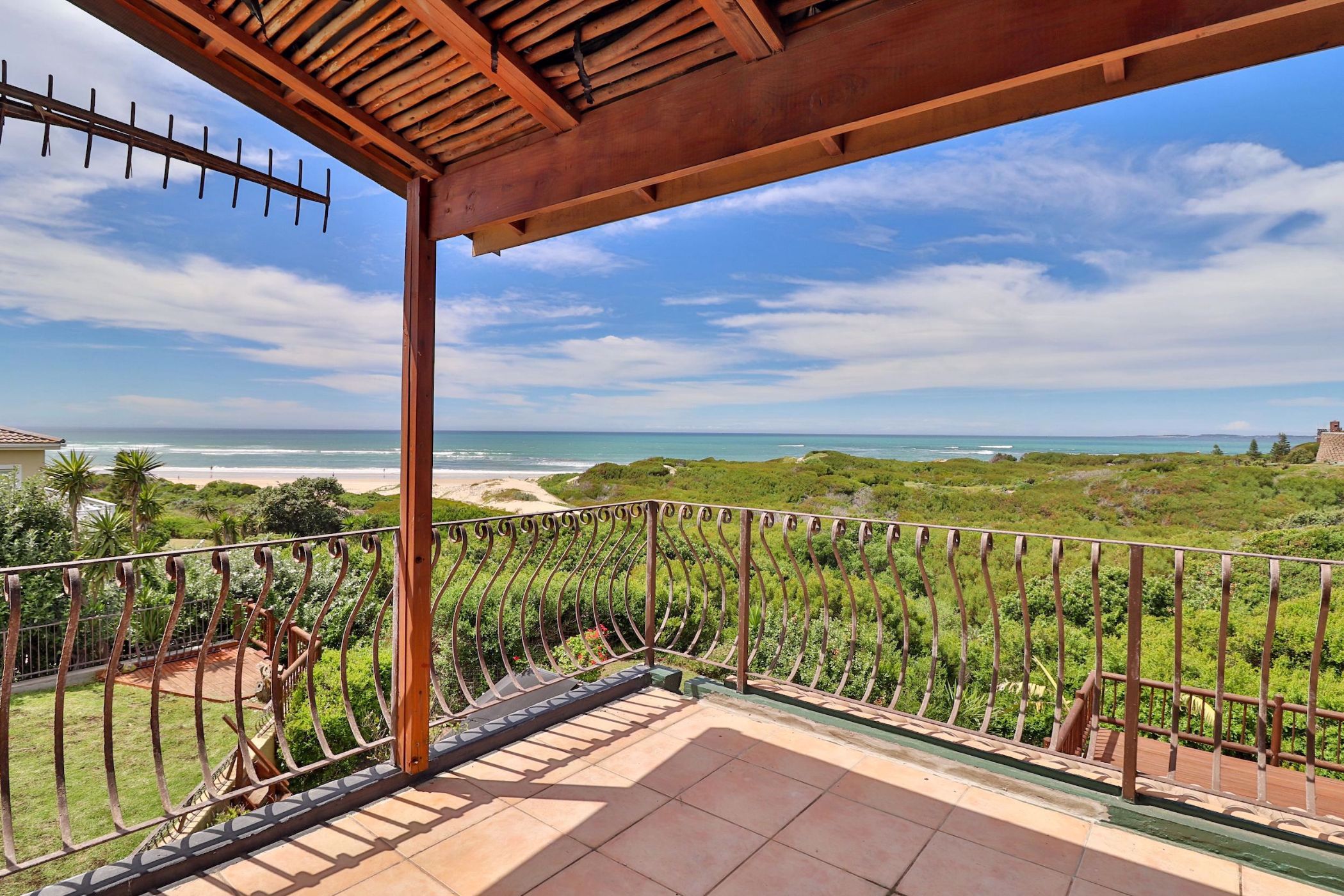 5 Bedroom House For Sale Paradise Beach (Jeffreys Bay) 1JF1554810